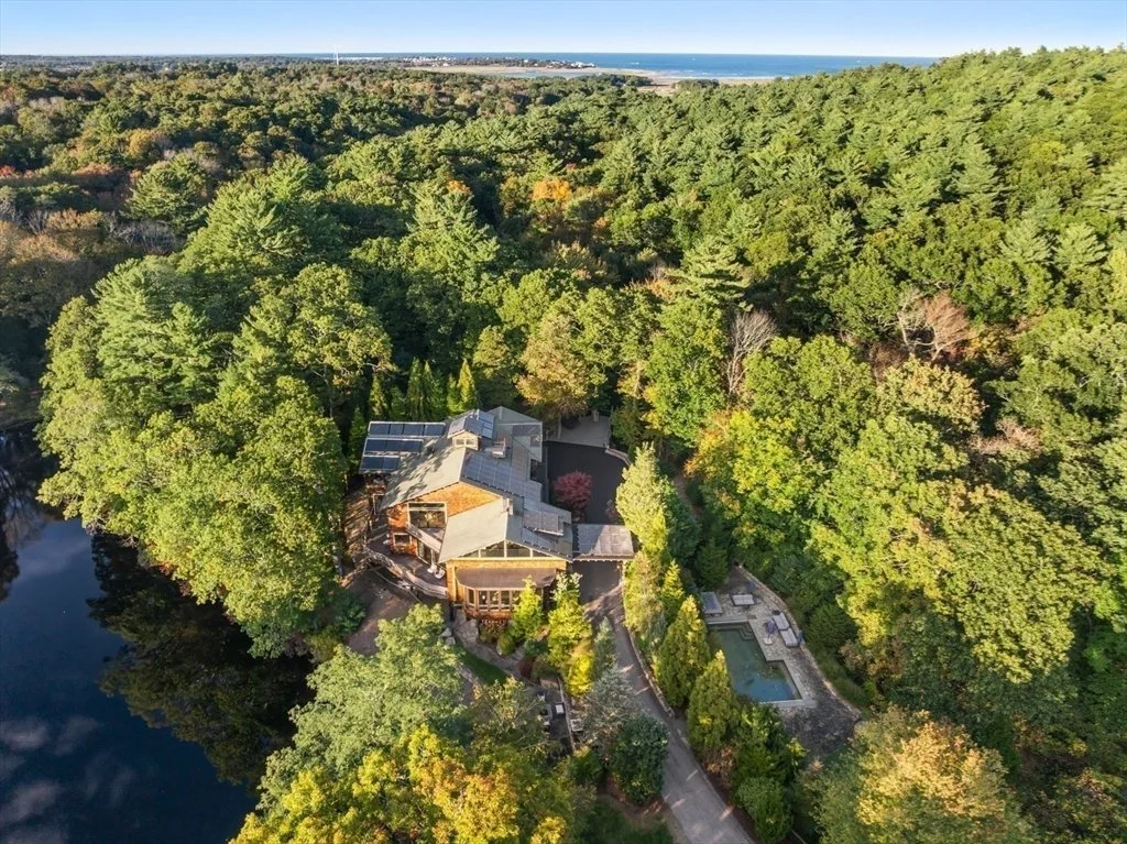 4 BEDS | 6 BATHS | 6,165 SQ. FT | $3,475,000