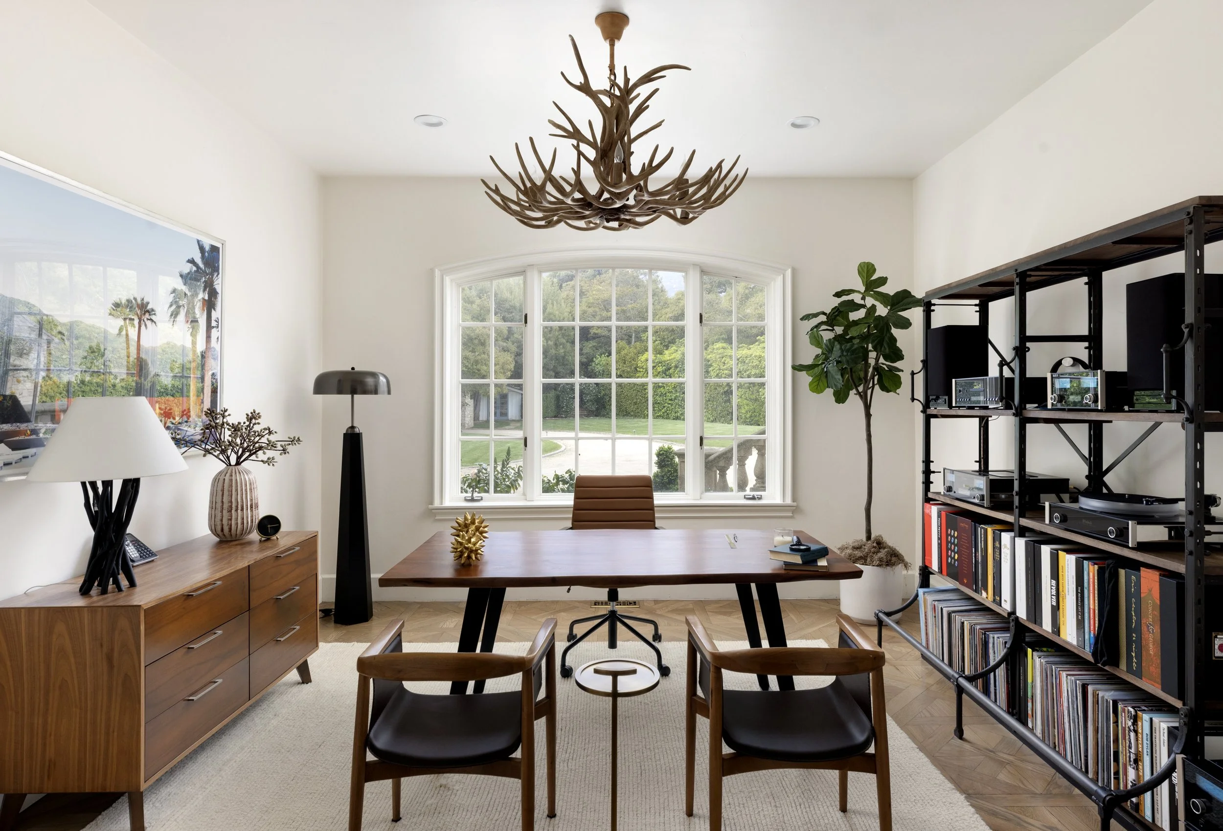 1567 E Valley (26).jpg