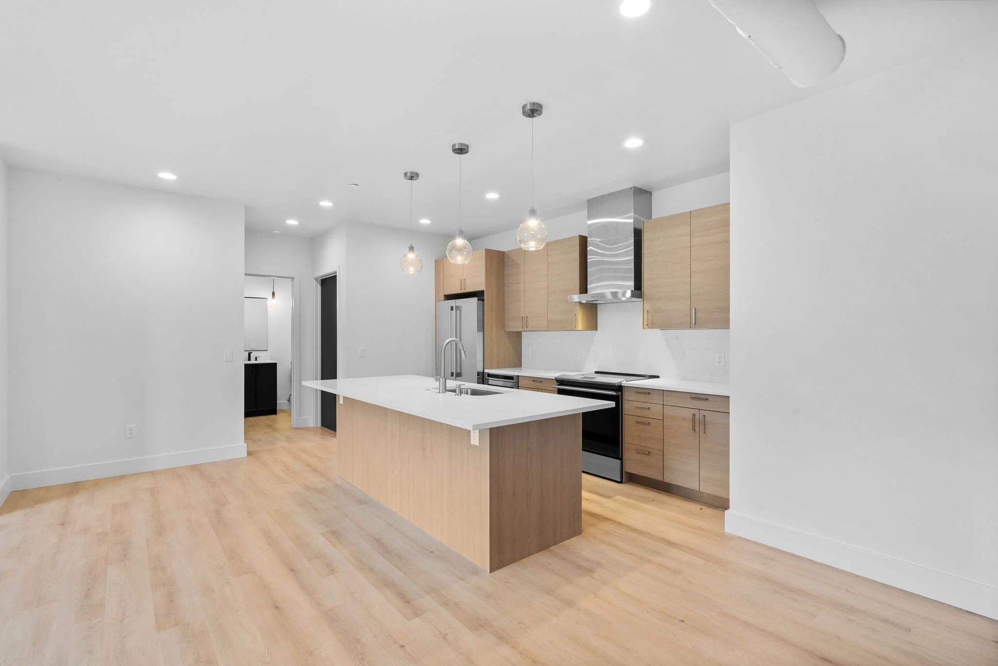 3-web-or-mls-LAW06099.jpg
