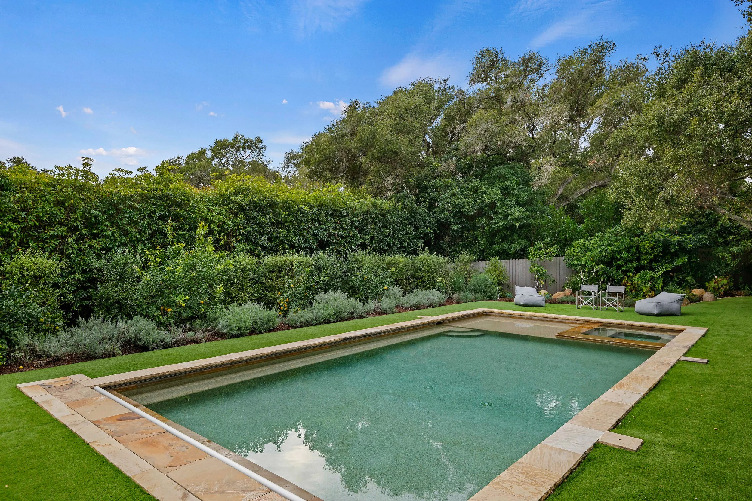 23 - Swimming Pool.jpg