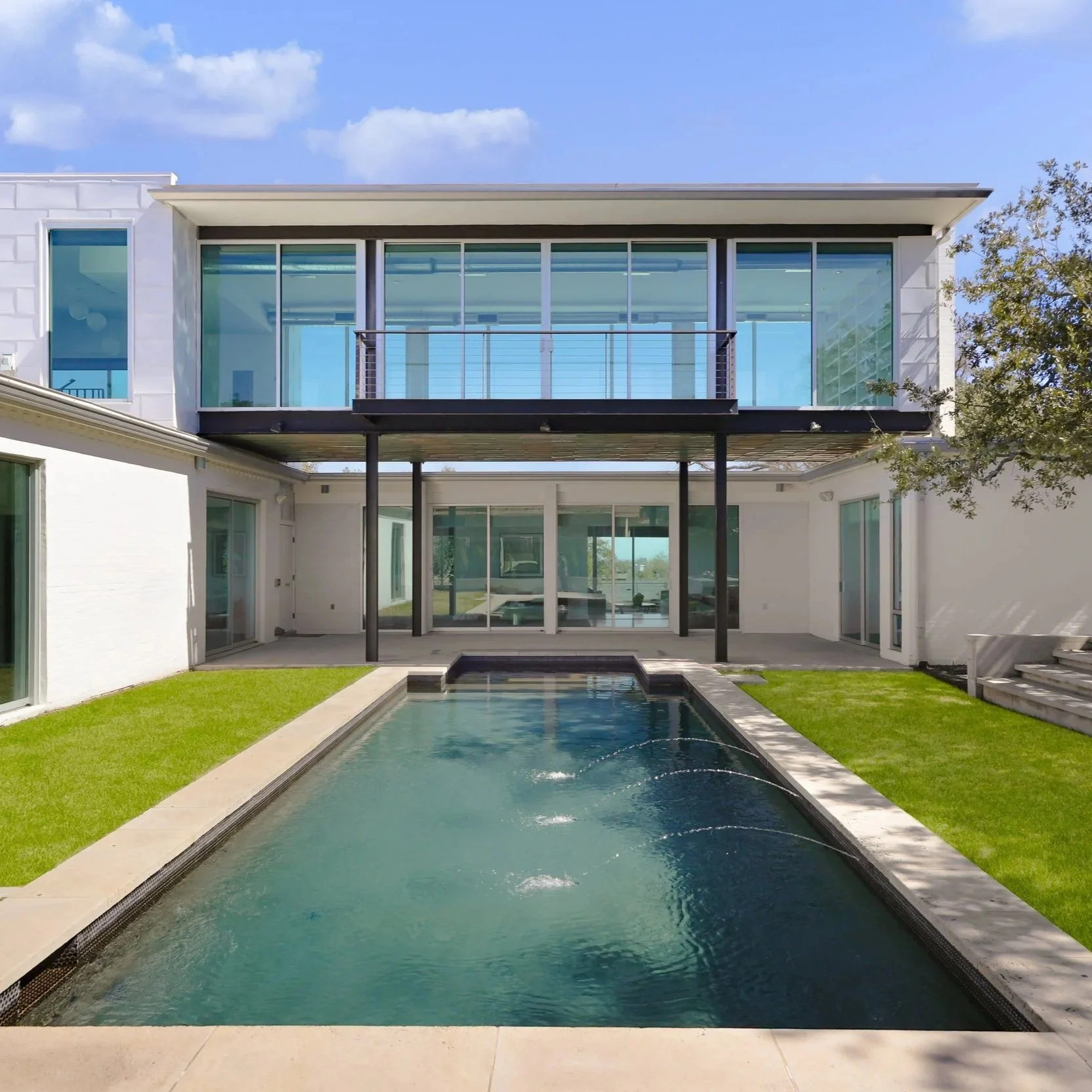 4 BEDS | 4.5 BATHS | 5,502 SQ. FT. PRICE UPON REQUEST