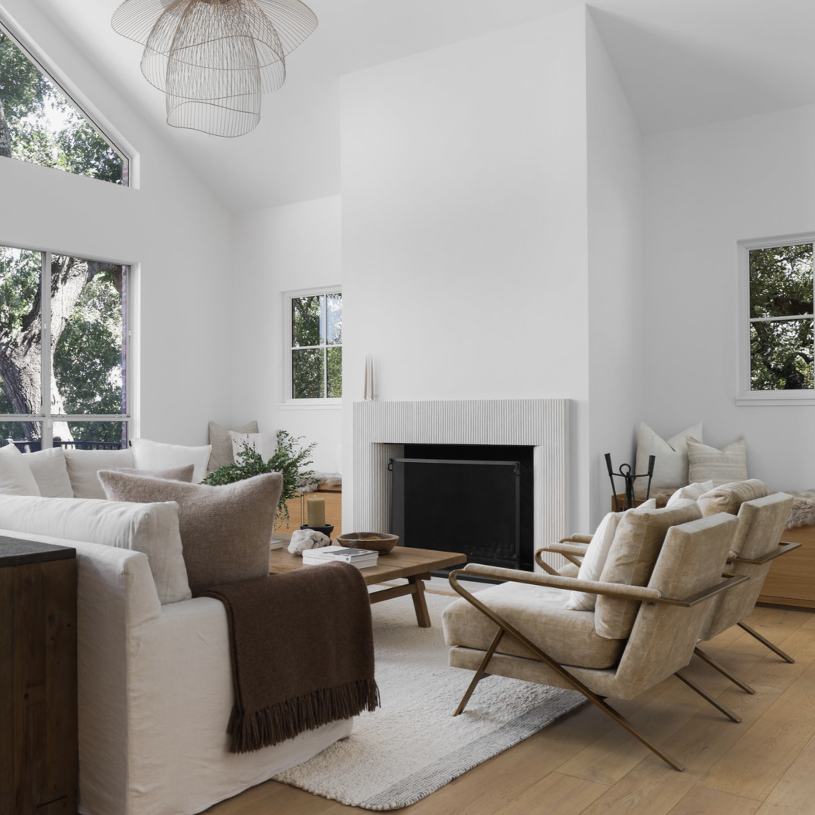 5 BEDS | 6 BATHS | 5,211 SQ. FT. $4,995,000