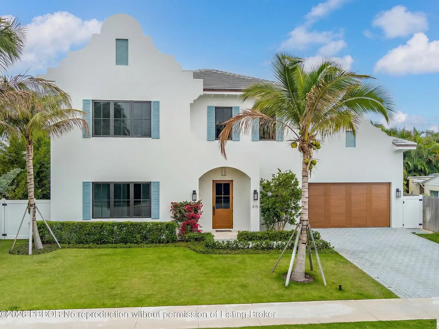 4 BEDS | 5 BATHS | 3,814 SQ. FT. | $5,300,000