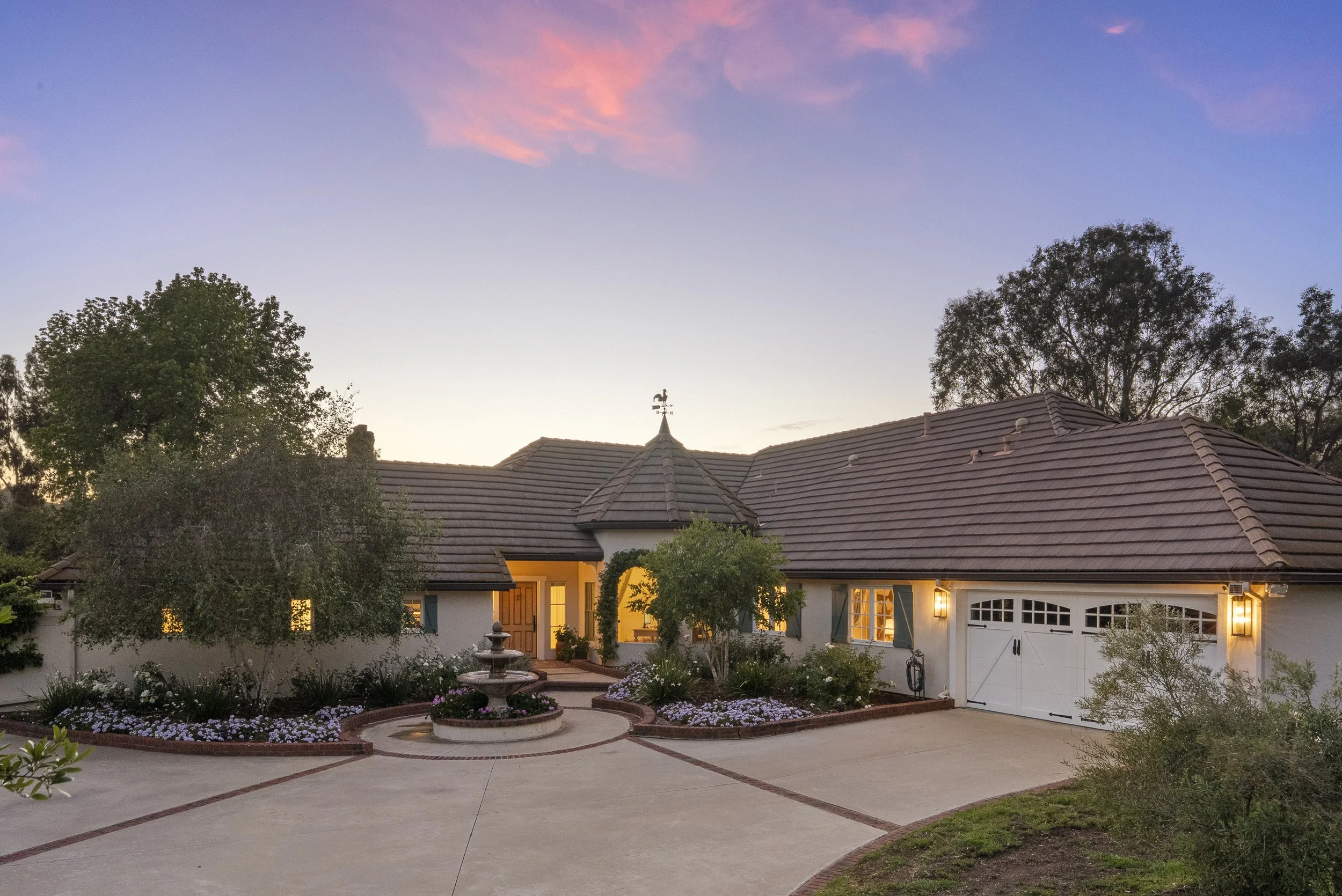 5 BEDS | 4 BATHS | 3,657 SQ. FT. | $2,350,000