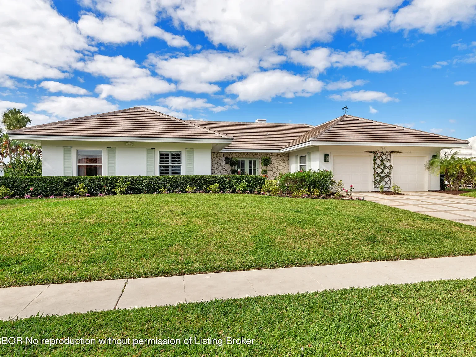 3 BEDS | 3 BATHS | 2,810 SQ. FT. | $2,275,000