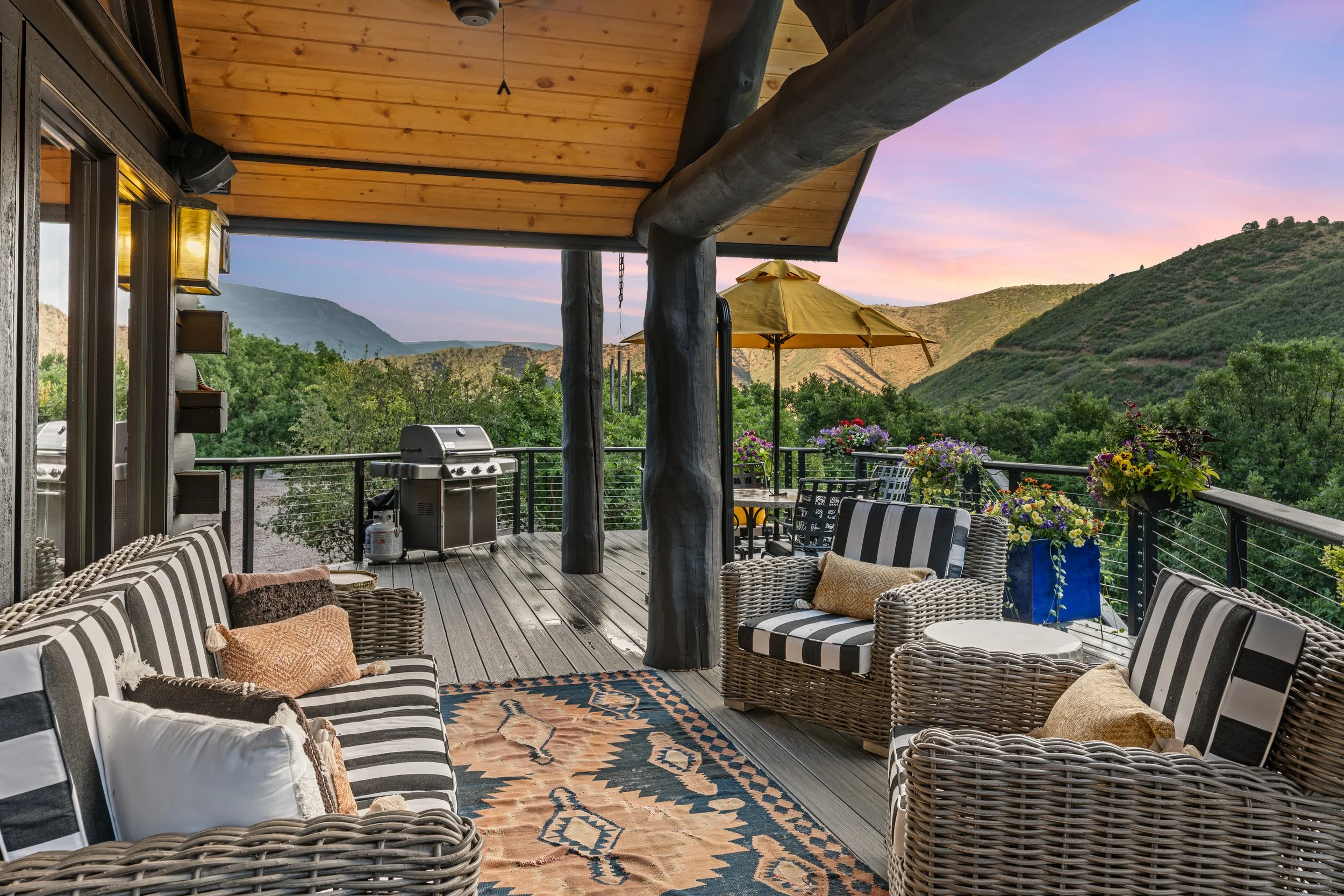 26-Backyard seating and Mountain Sunset (gorgeous)Covered seating .jpg