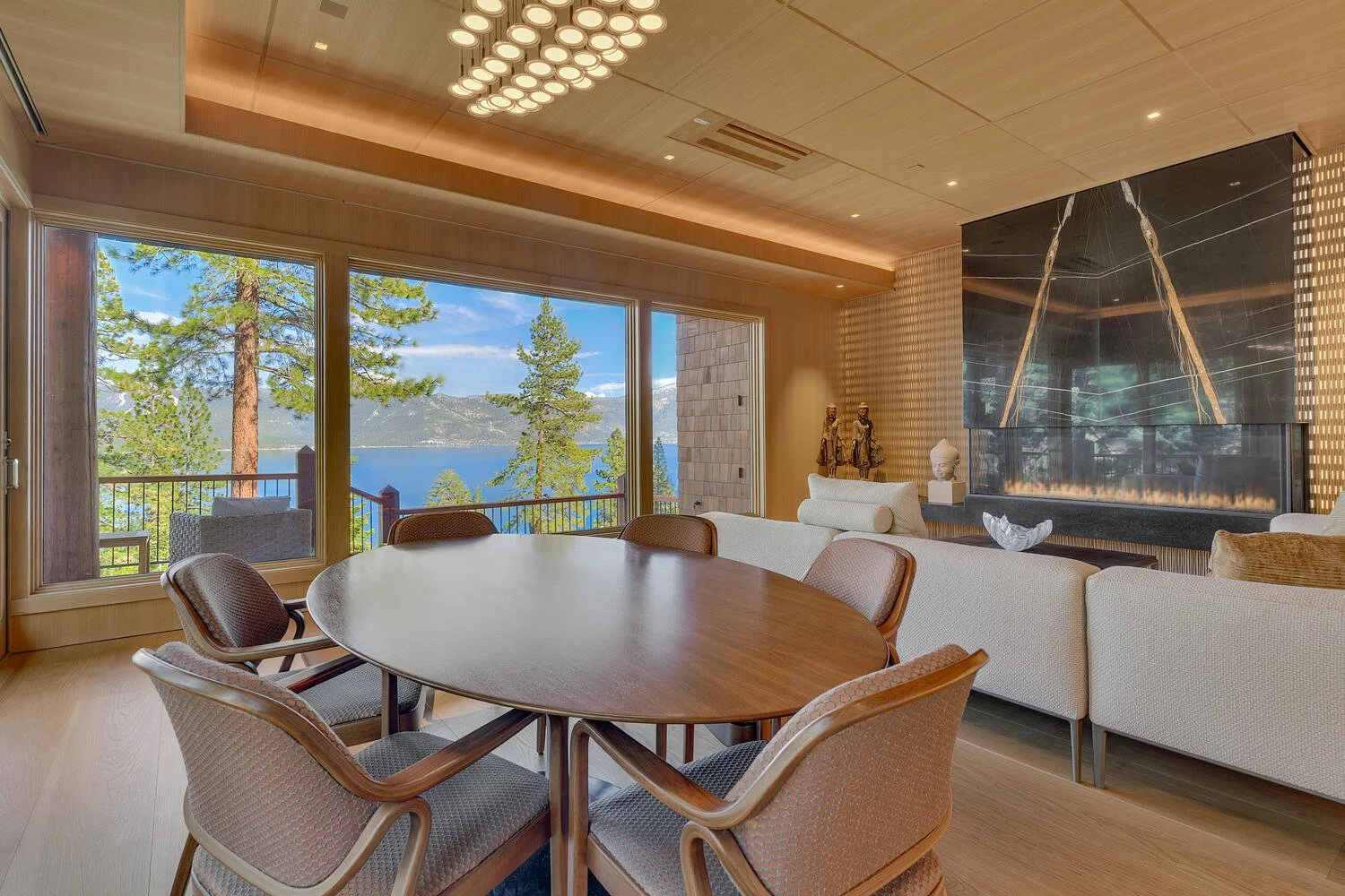 120_nv28_crystal_bay_nv_89402-large-067-068-dining_room-1500x1000-72dpi.jpg