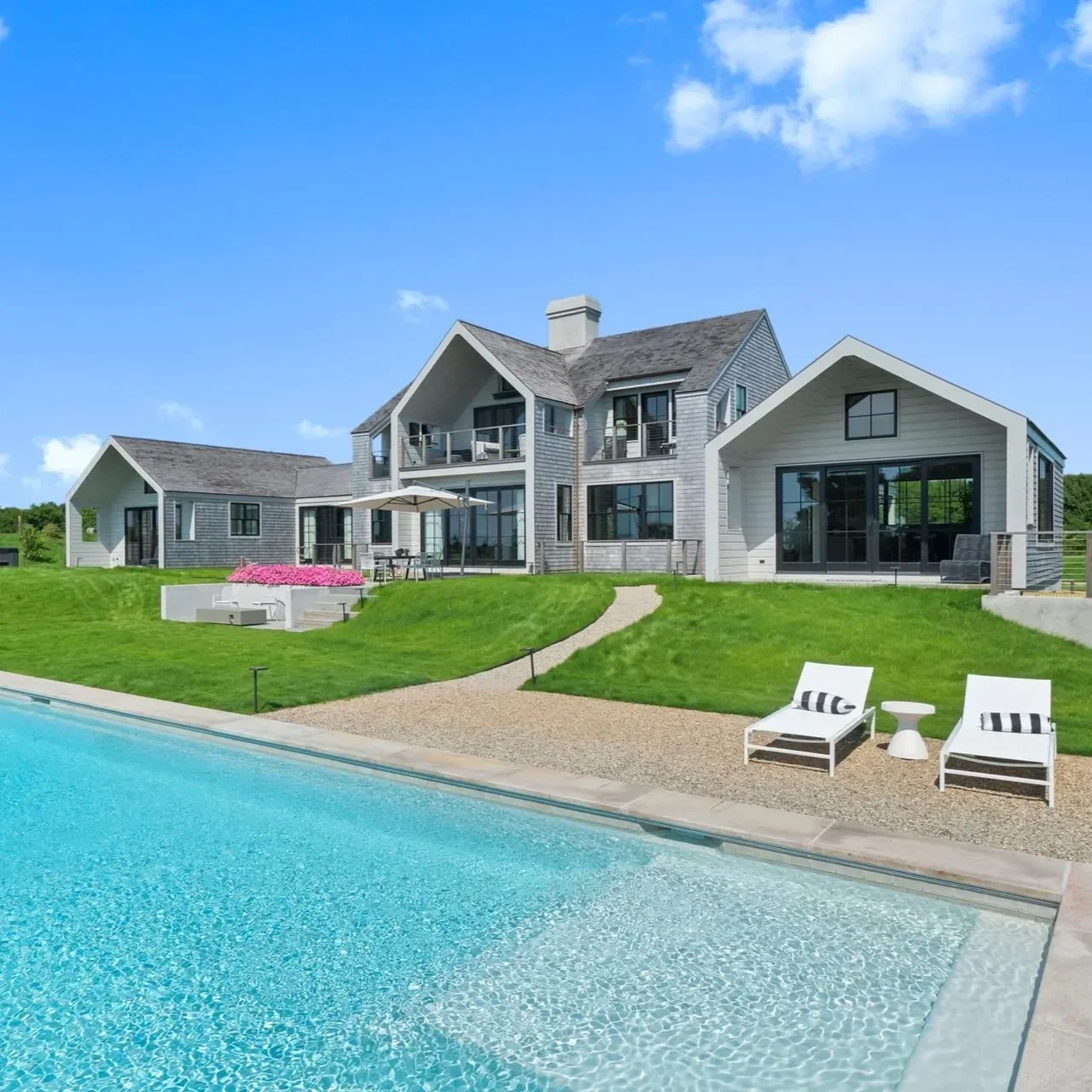 6 BR | 7.5 BA | 7,200+ SQ. FT. $14,995,000