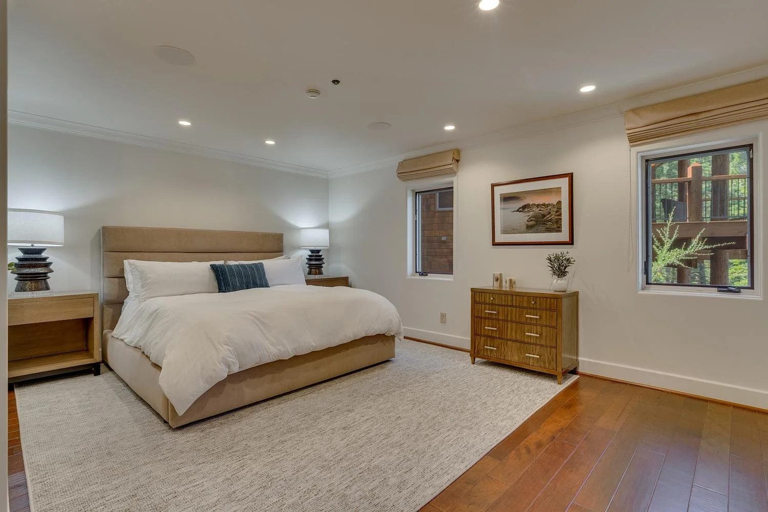 025-013-Bedroom-1500x1000-1.jpg