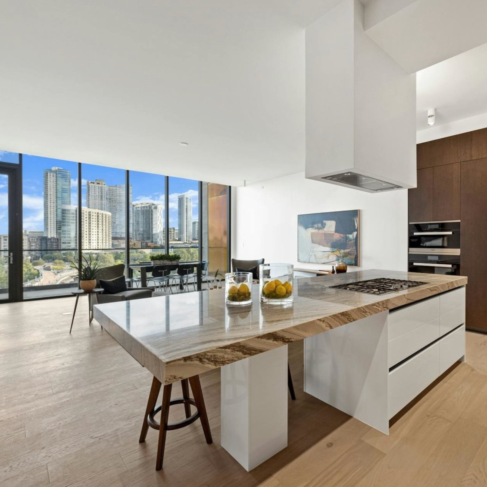 3 BEDS | 3 BATHS | 2,351 SQ. FT. $3,400,000