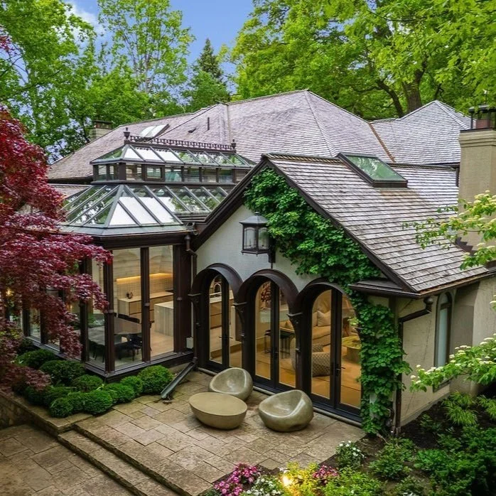 5 BEDS | 7 BATHS | 5,000+ SQ. FT. $15,550,000