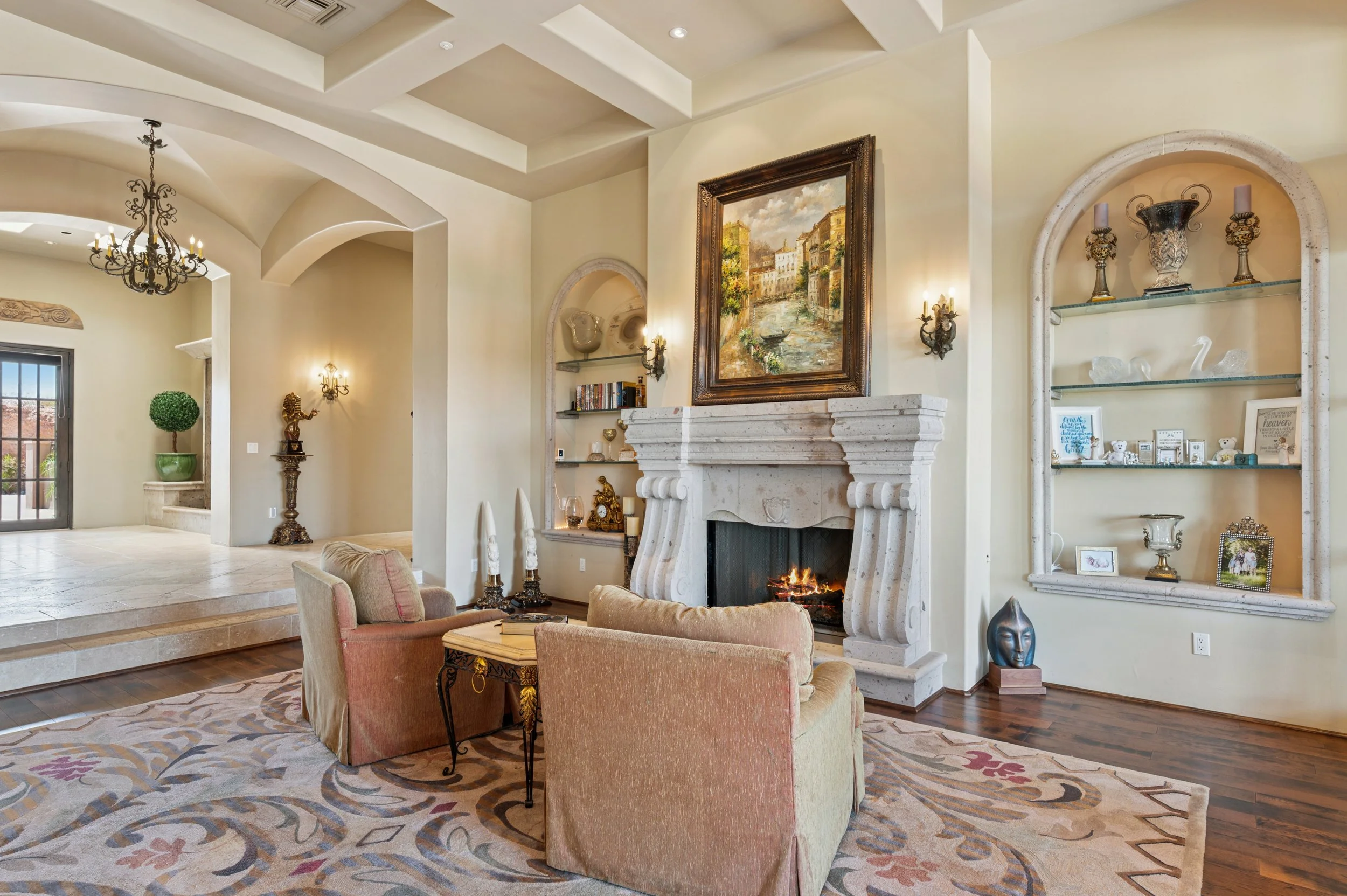 5-Canterra Fireplaces-5738-n-32nd-pl.jpg