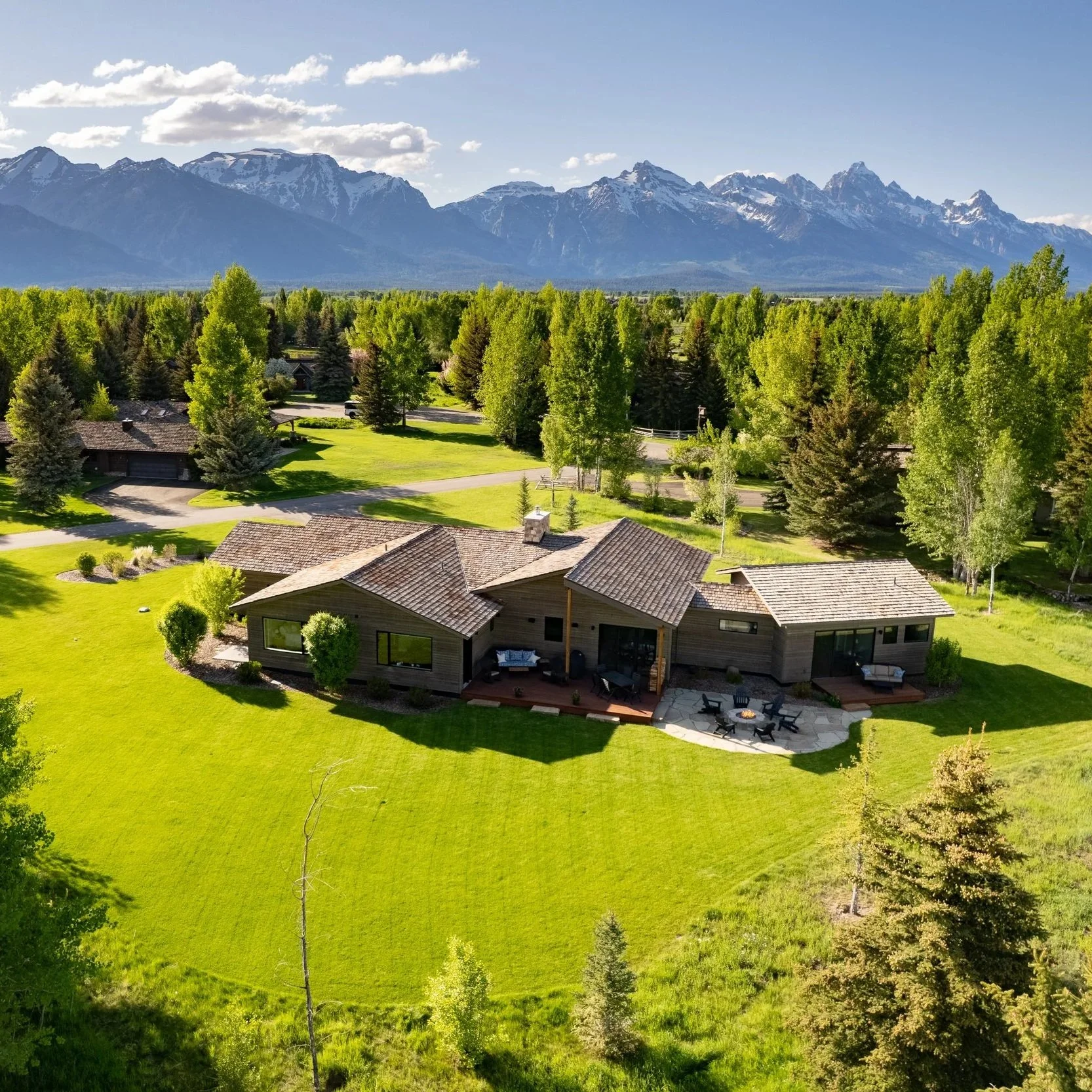 4 BEDS | 4 BATHS | 2,953 SQ. FT. $5,290,000