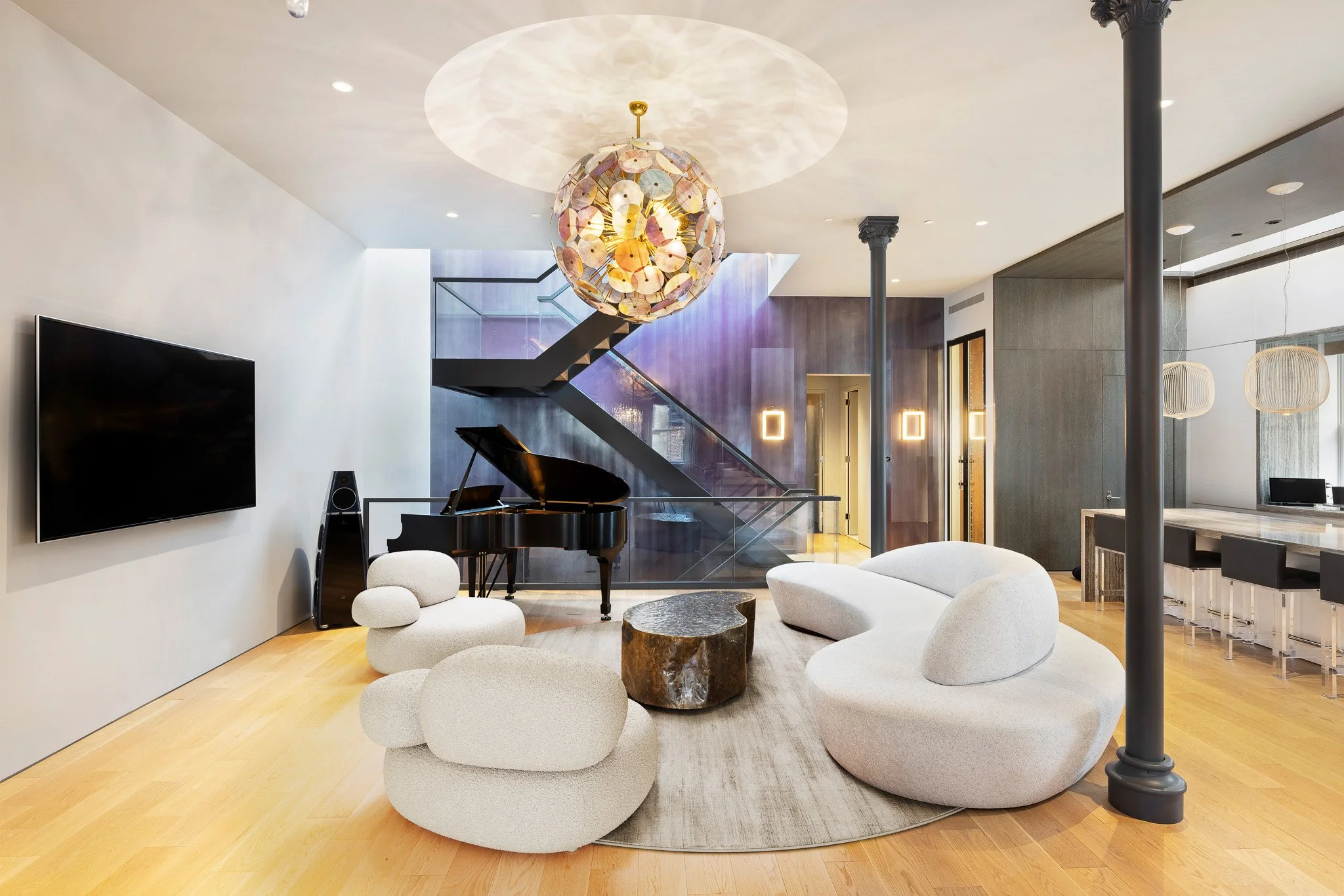 25 Mercer-Living room_staged_IK.jpg