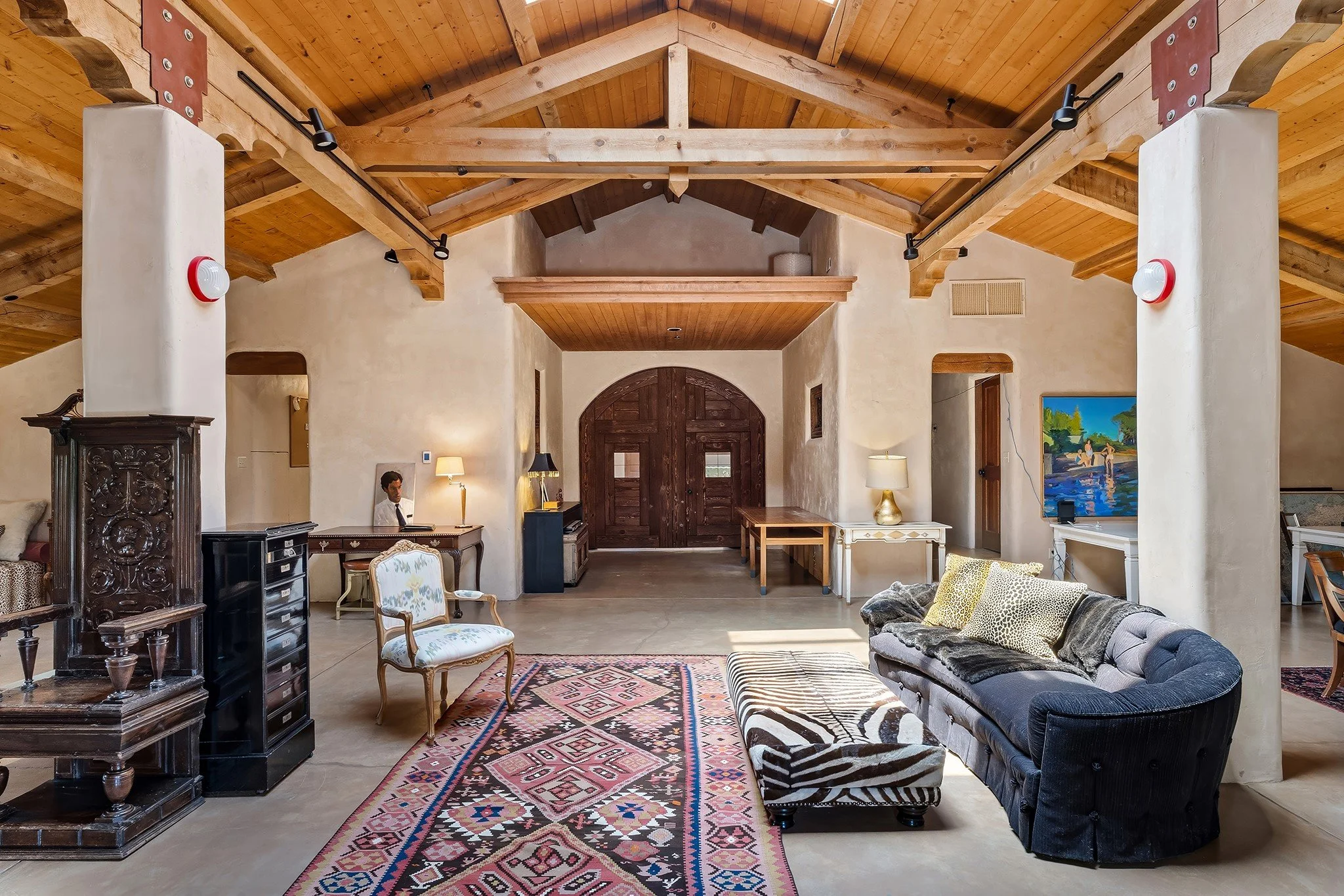 Abiqiu Farms Art Barn2.jpg