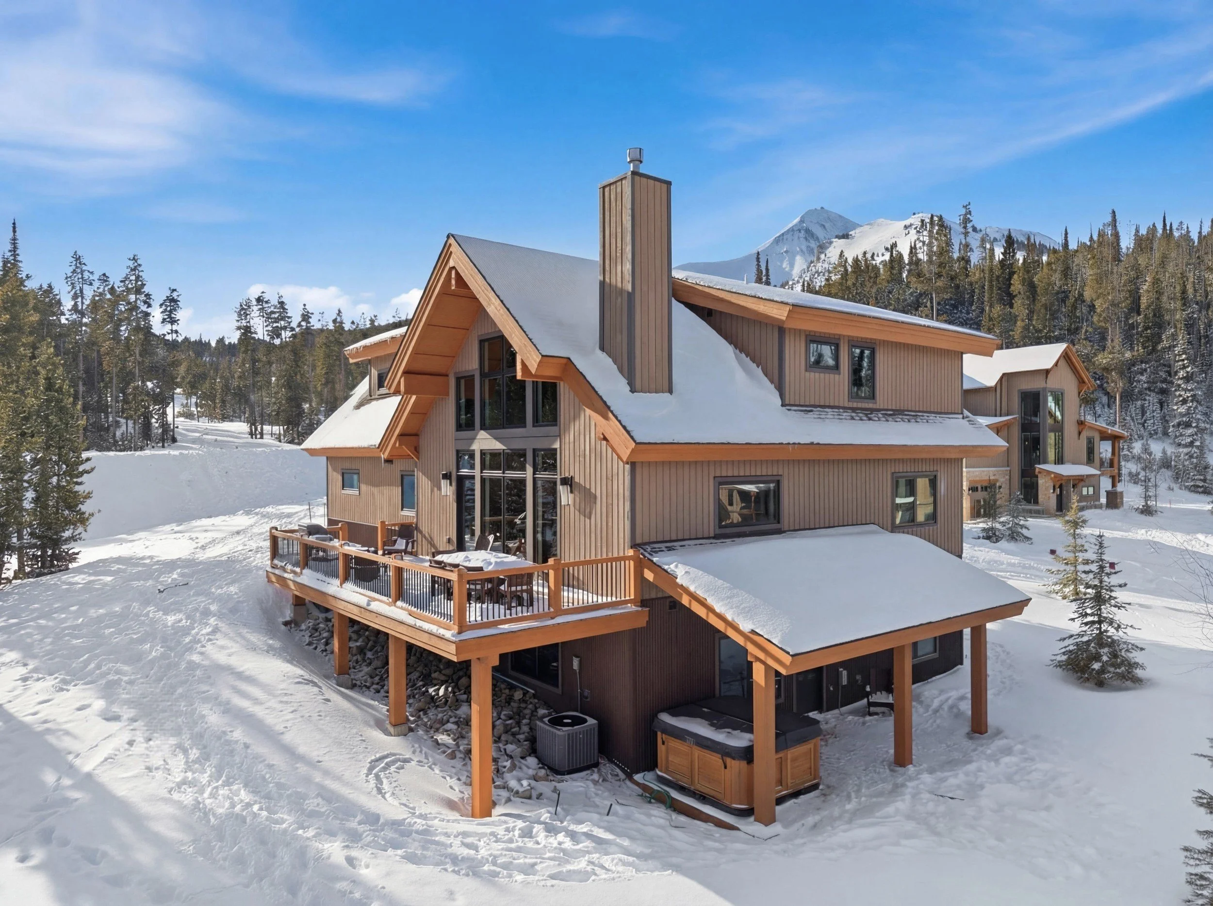 5 BEDS | 4.5 BATHS | 780 SQ. FT. $5,350,000