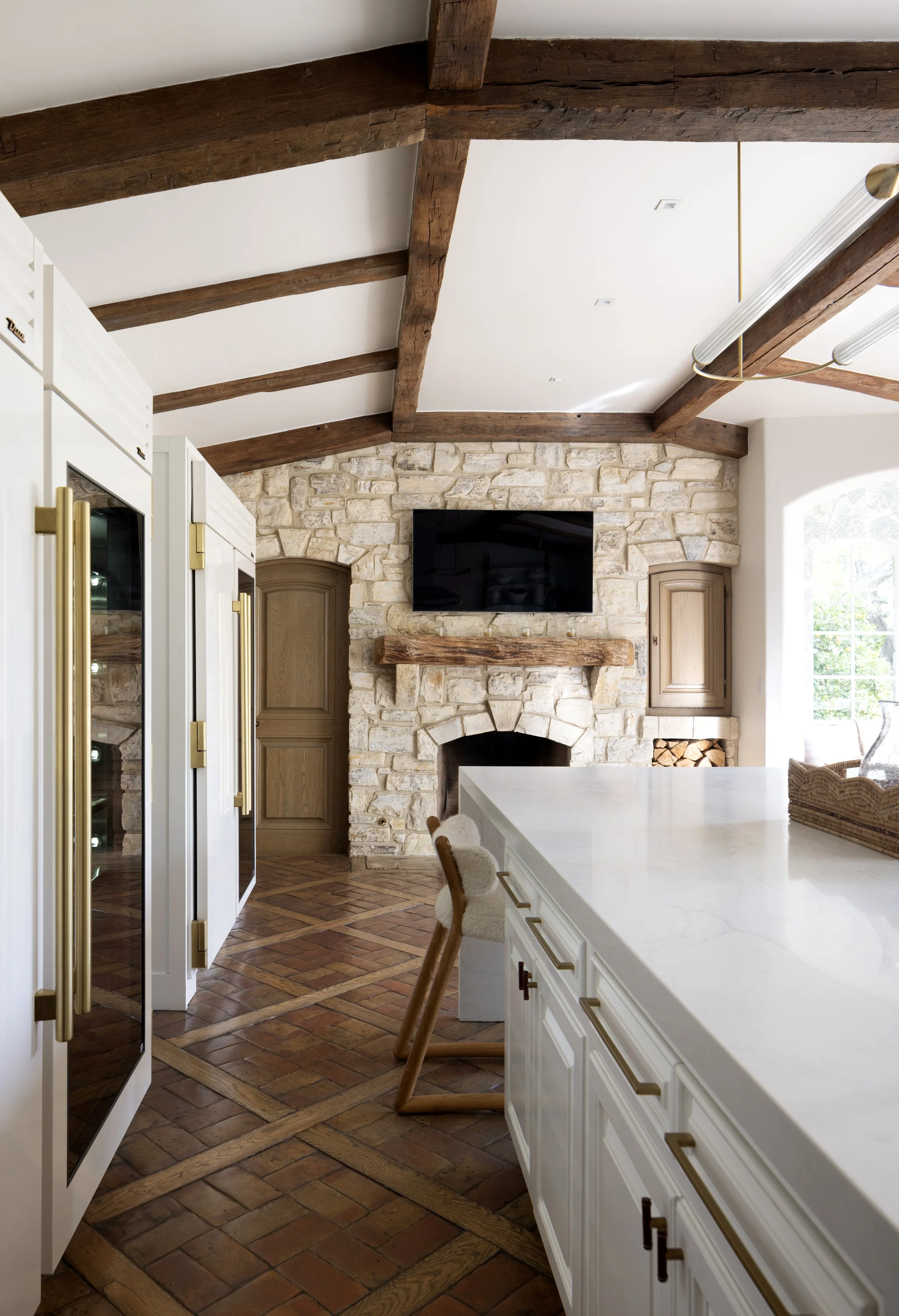 1567 E Valley (20).jpg