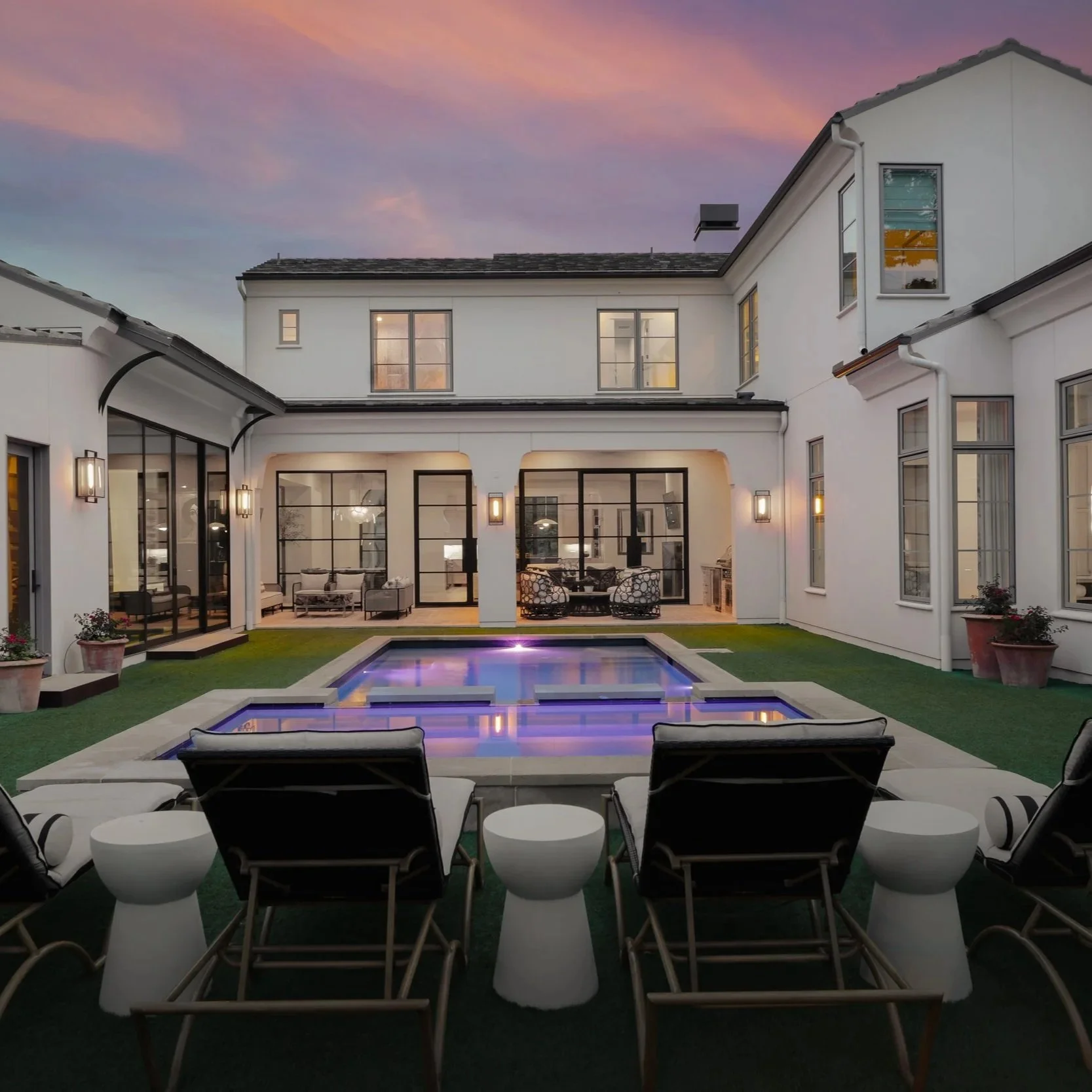 6 BEDS | 6 BATHS | 5,194 SQ. FT. PRICE UPON REQUEST