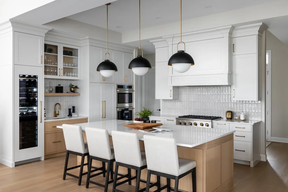 RIVERBEND — Decor Resource by Laurie Battersby