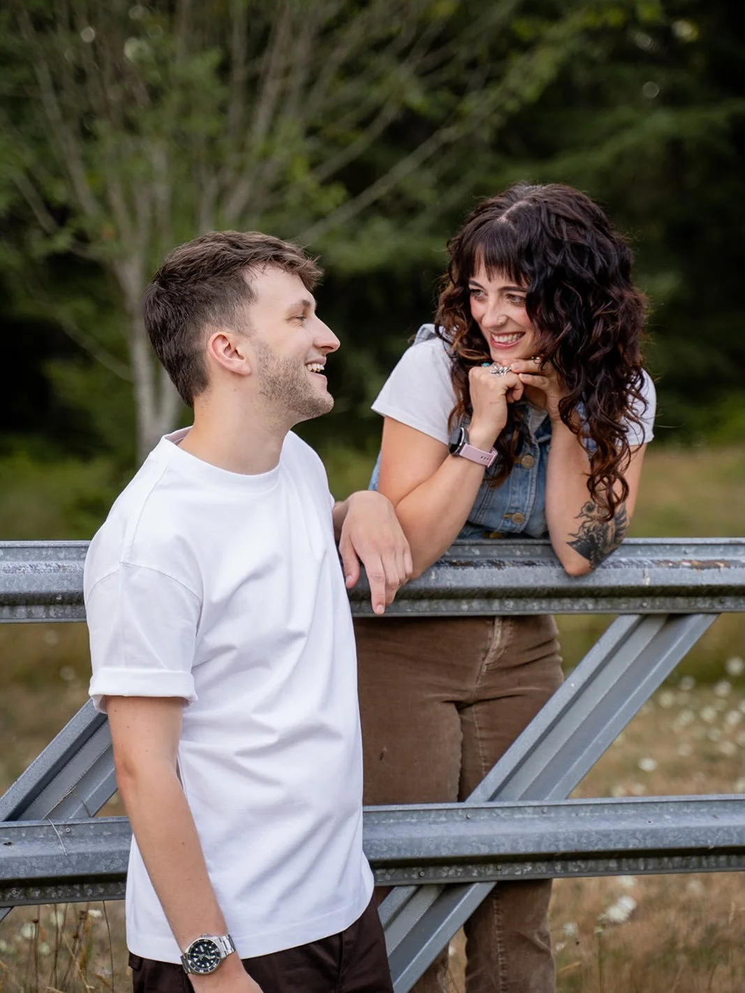 I can&rsquo;t get enough of these love birds!! 🕊️ I photographed Lindsey + Joel portraits on his family&rsquo;s beautiful property where he grew up. It was unpolished, personal, and genuine - photographs that feel like home.

#pnwphotography #advent