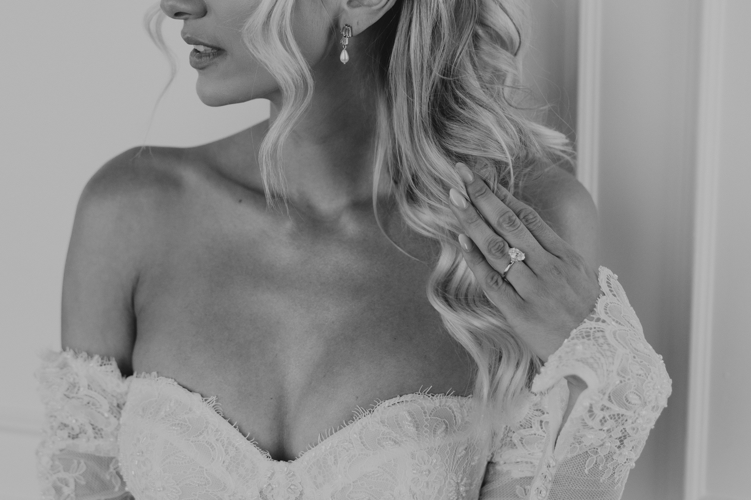 E & B getting ready moments-4393-2.jpg