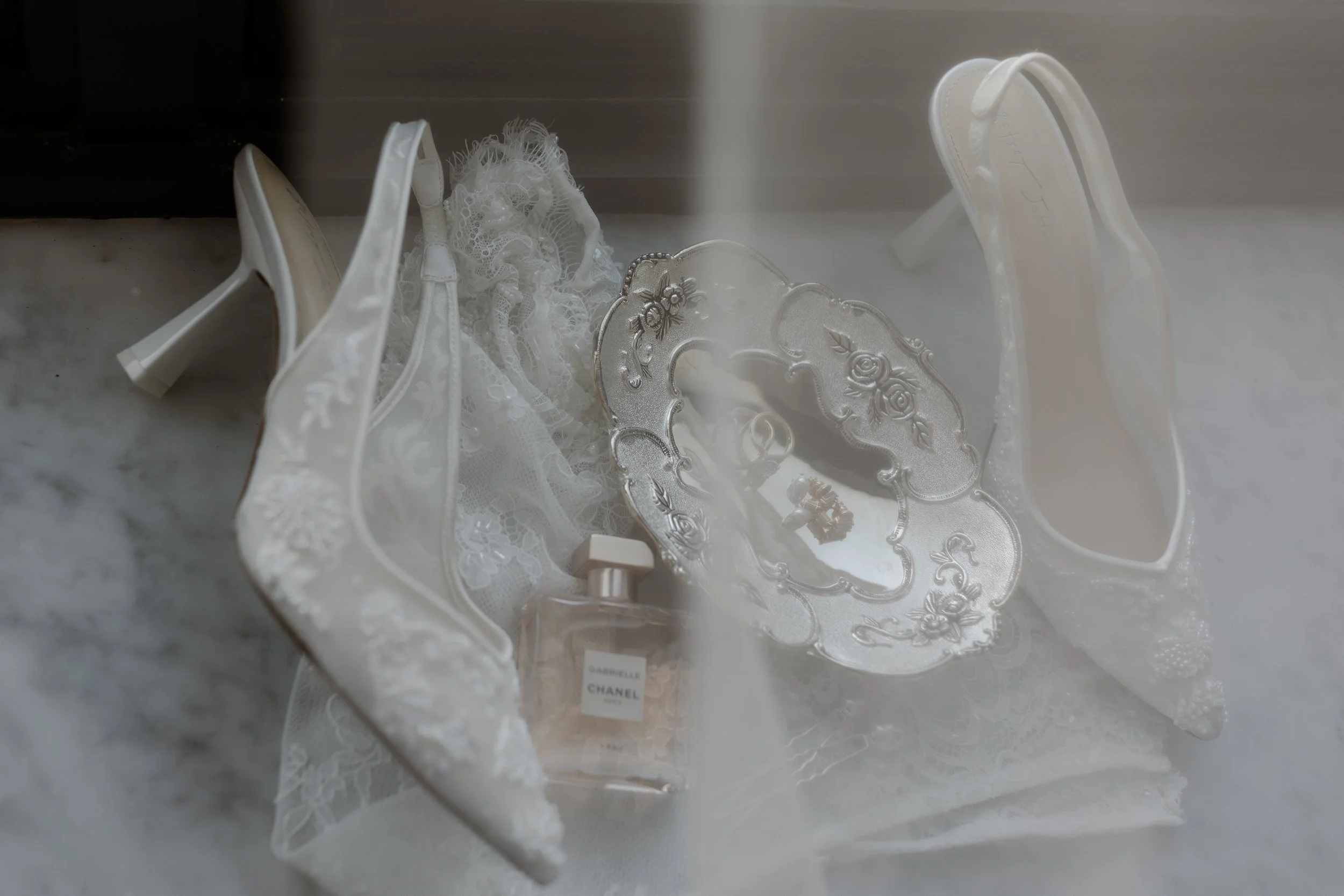 E & B getting ready moments-7767.jpg