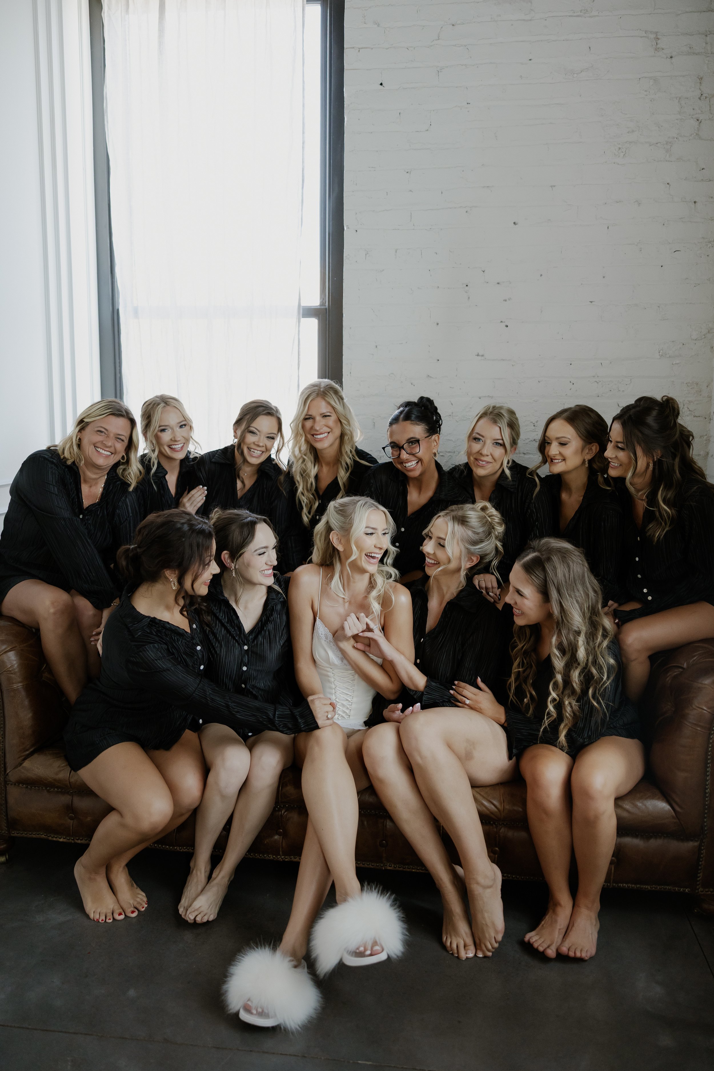 E & B getting ready moments-4159.jpg