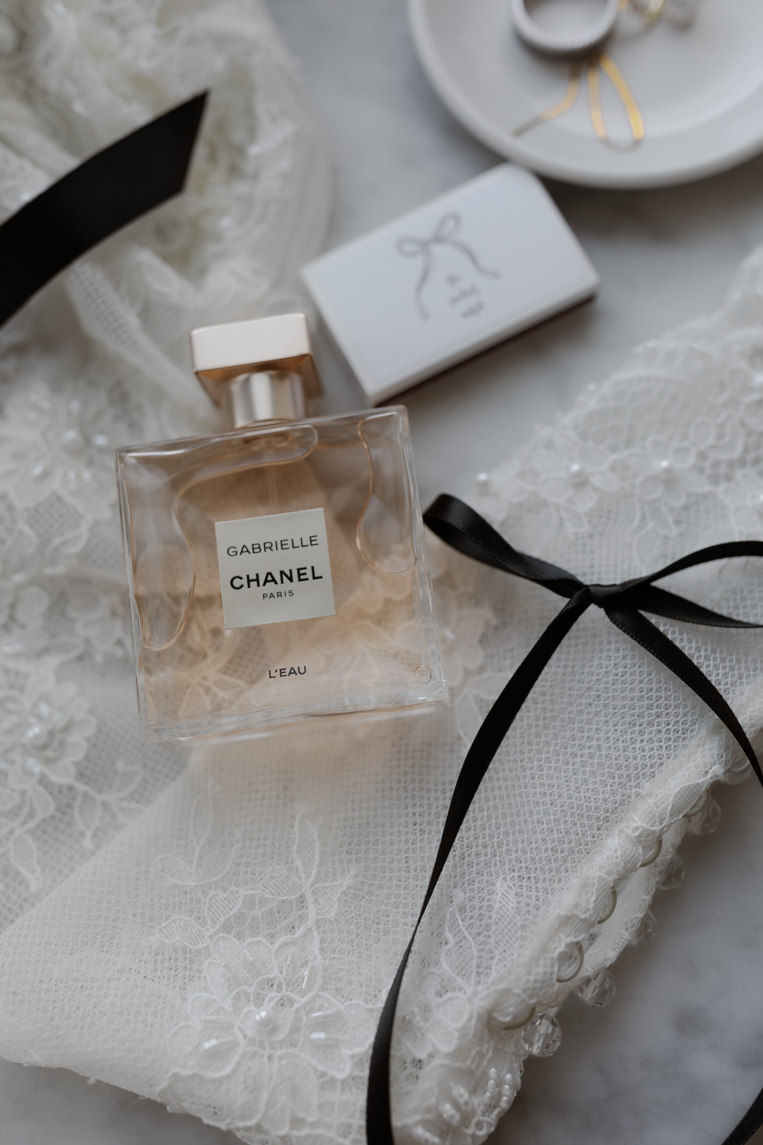 E & B getting ready moments-7729.jpg