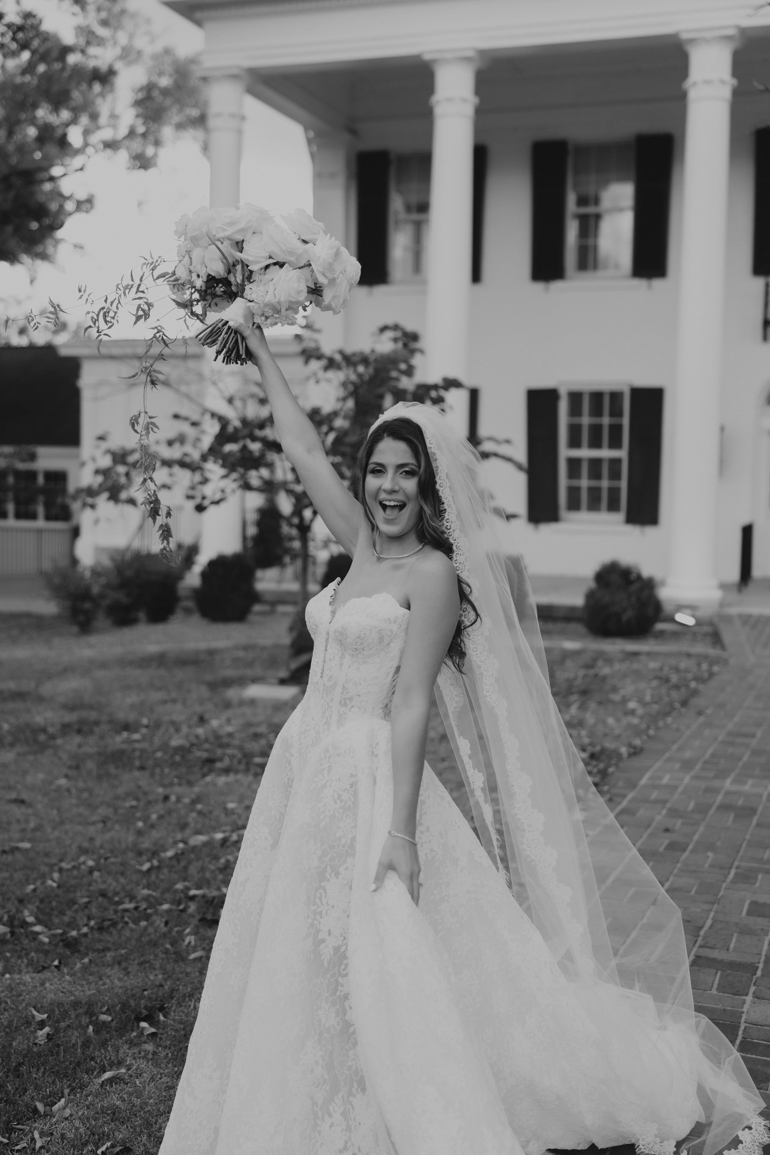 E & R Bride & Groom-4931-2.jpg