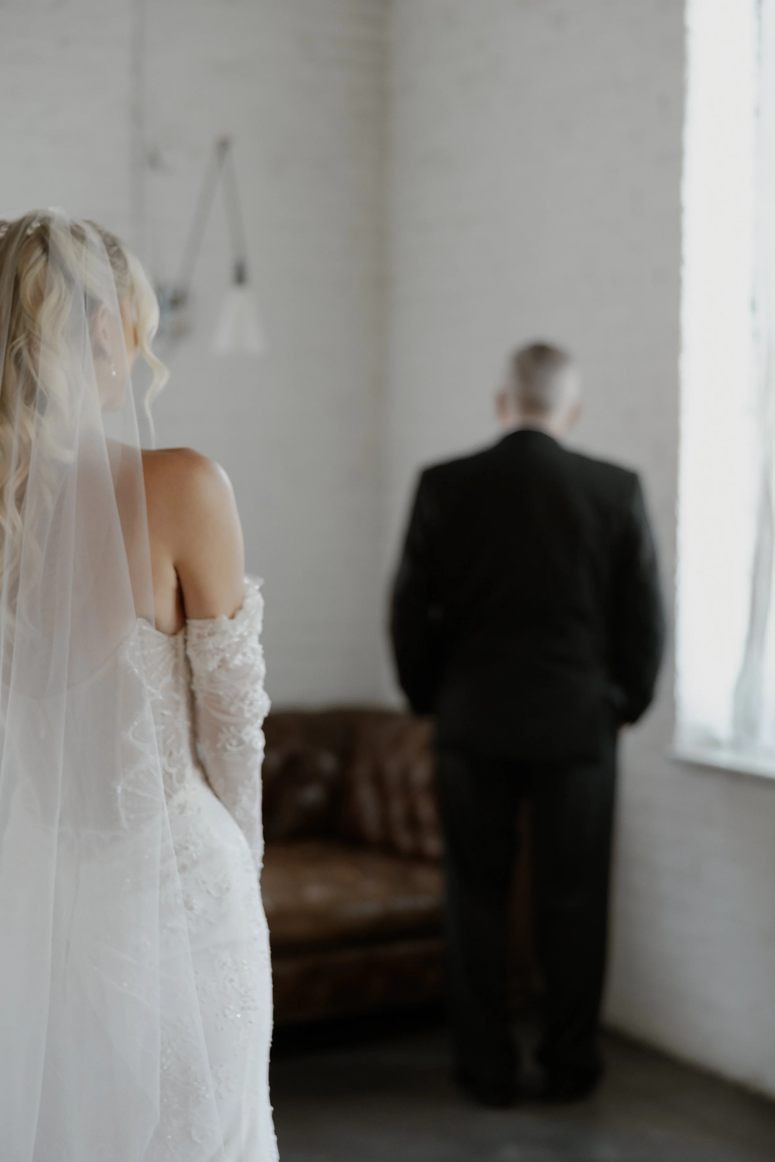 E & B getting ready moments-4519.jpg