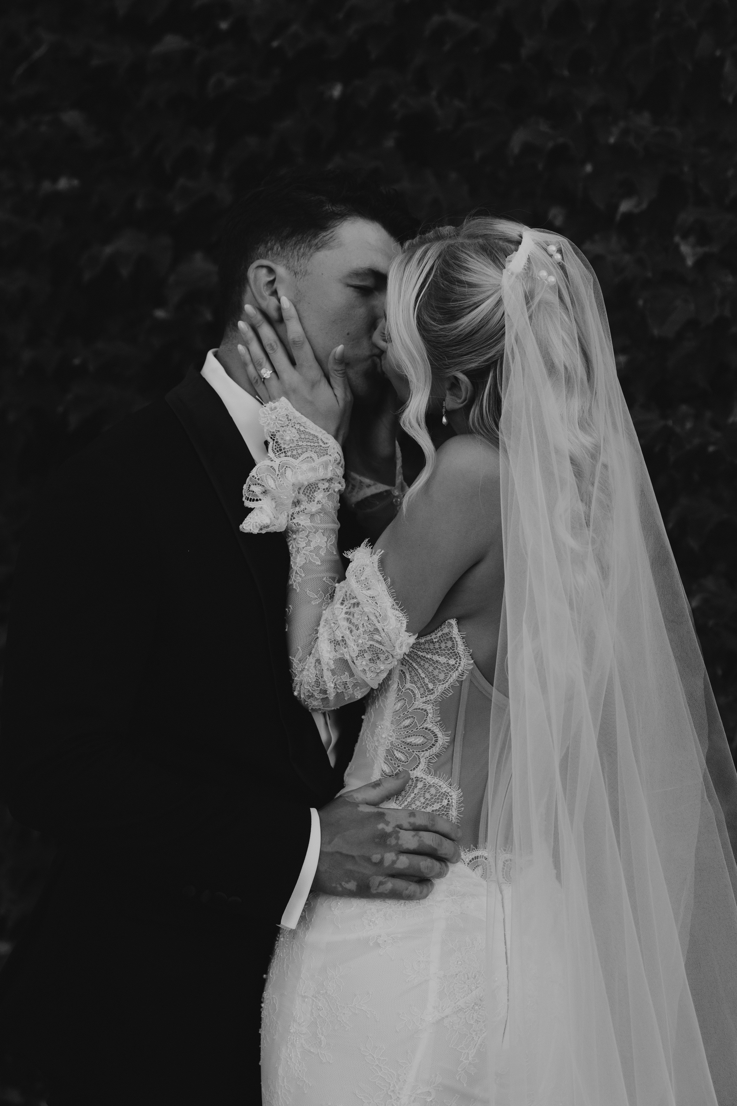 E & B bride & groom-6321.jpg