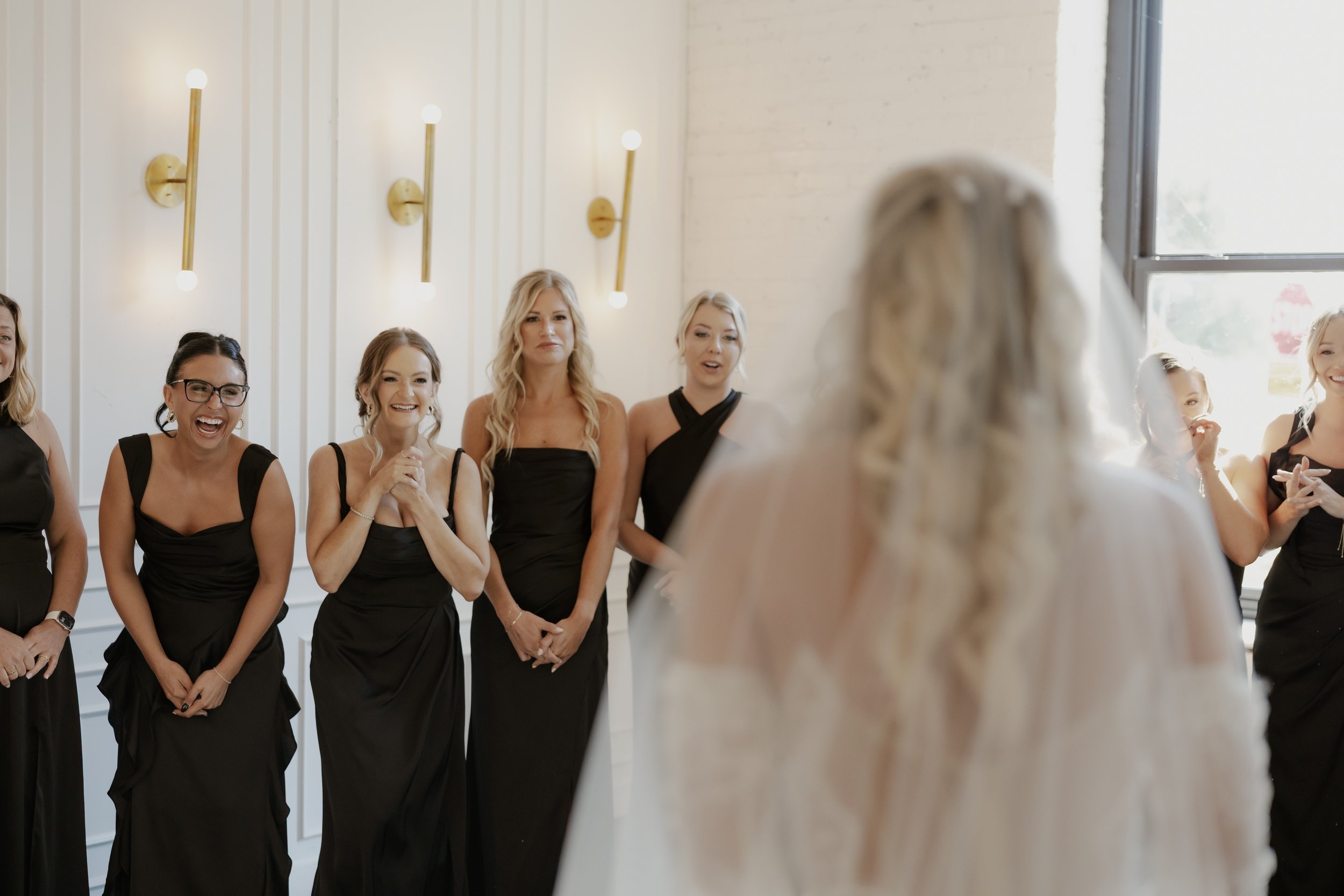 E & B getting ready moments-4670.jpg