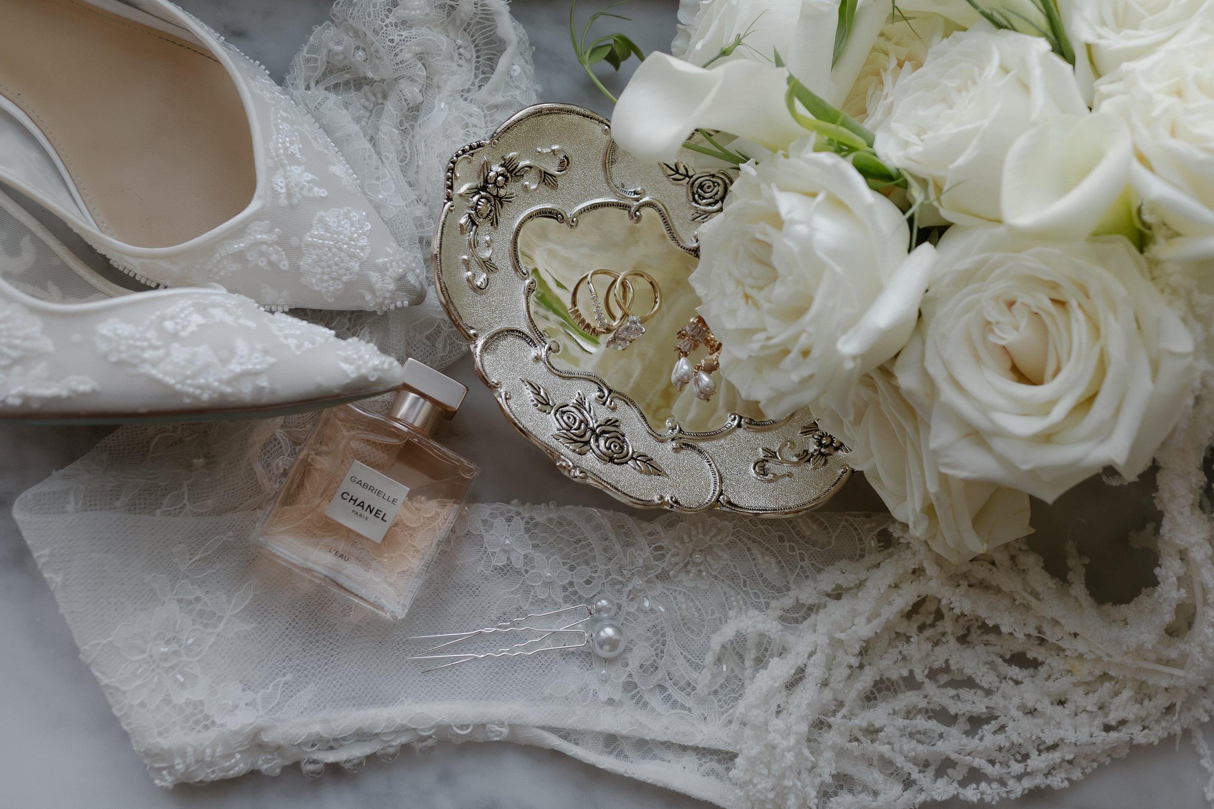 E & B getting ready moments-7811.jpg