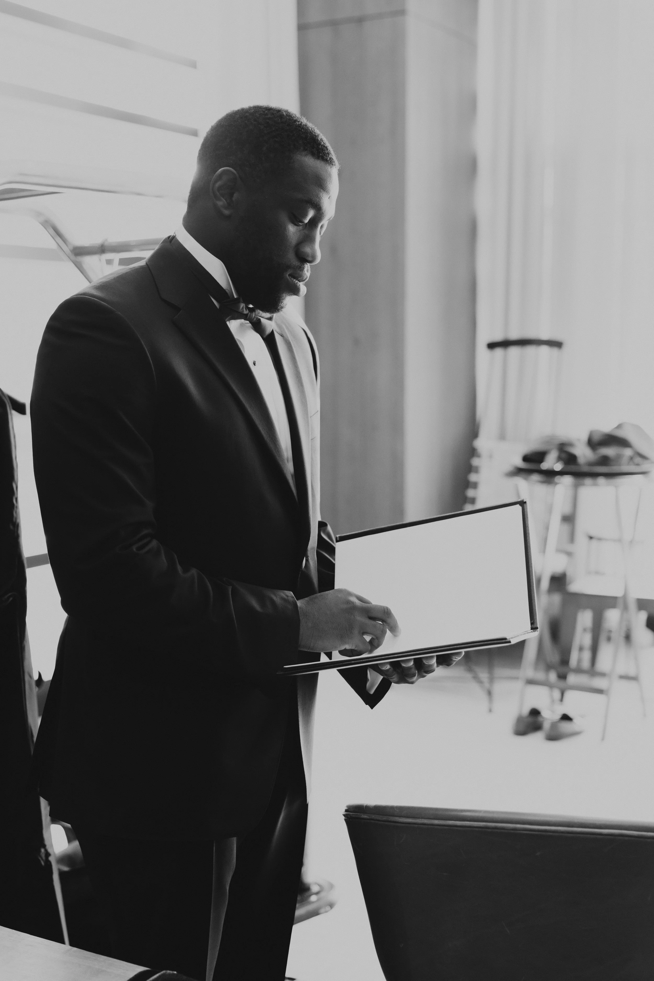 E & R Getting Ready Moments-2442-2.jpg