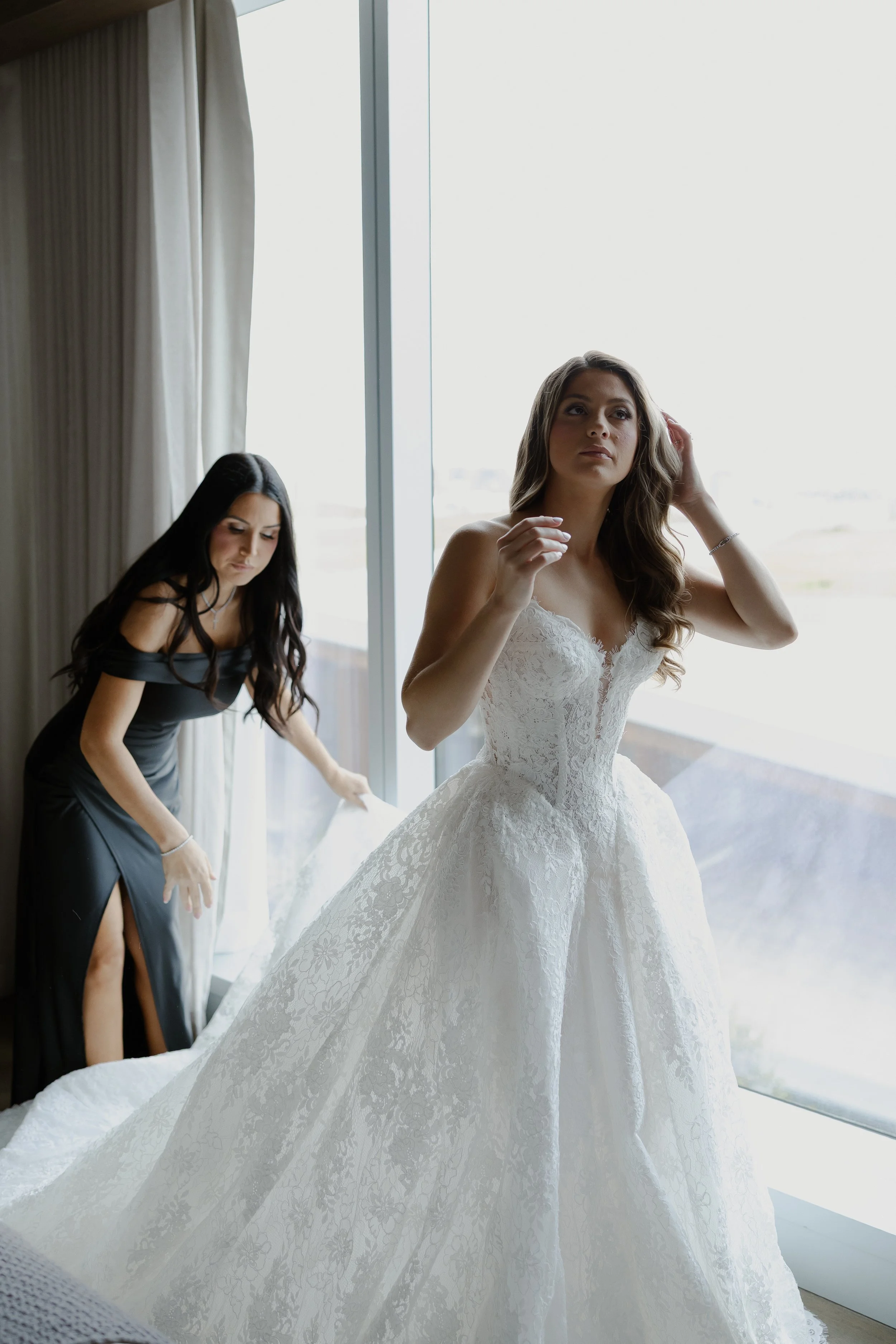 E & R Getting Ready Moments-2889.jpg