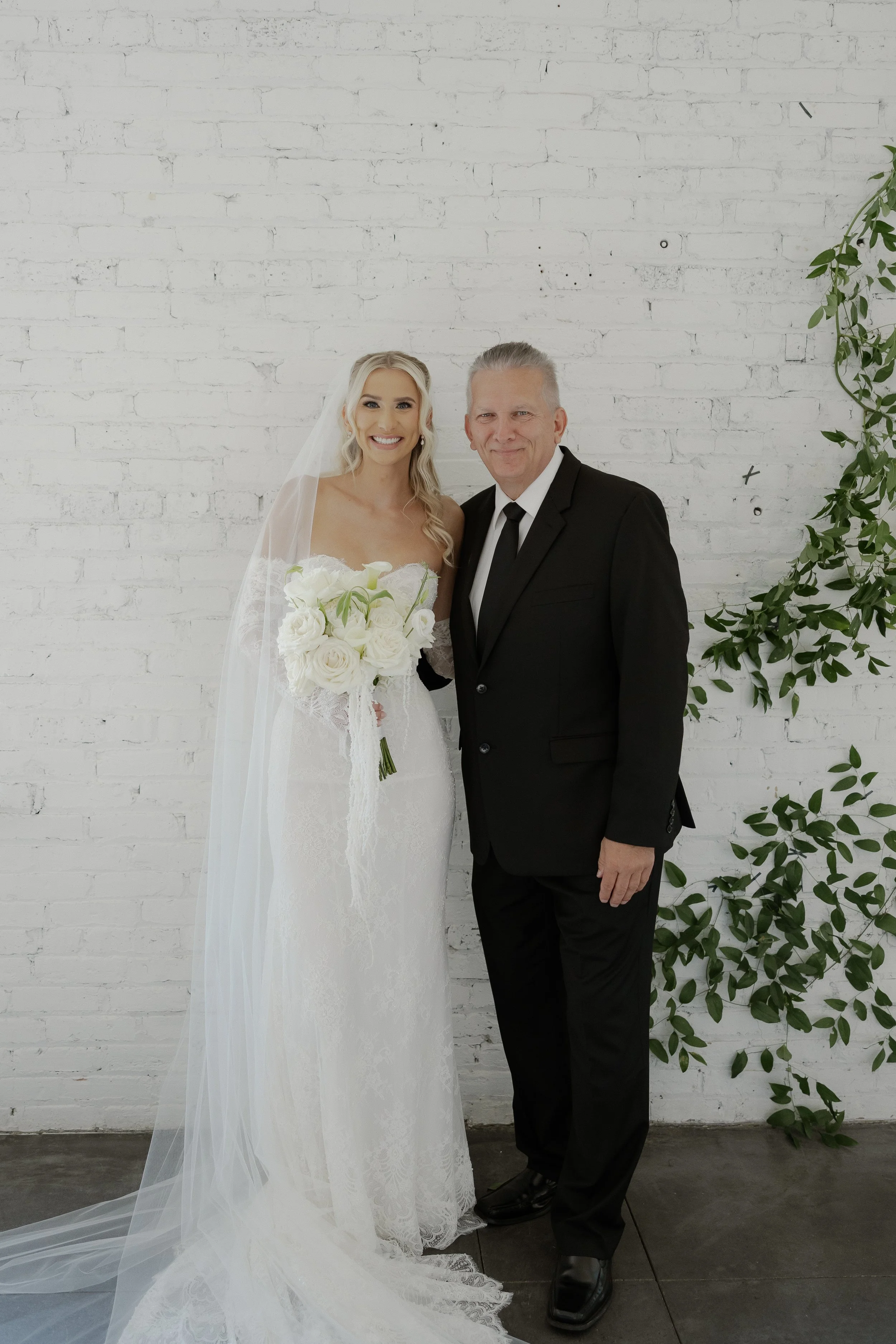 E & B family & friends-4976.jpg