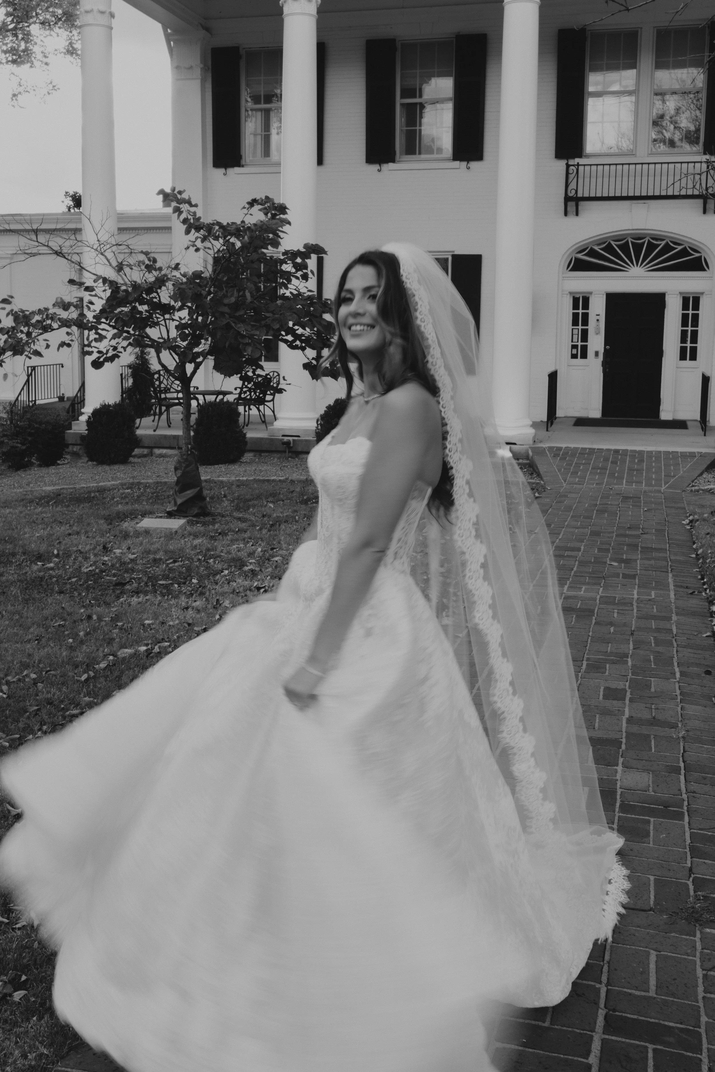 E & R Bride & Groom-4968-2.jpg