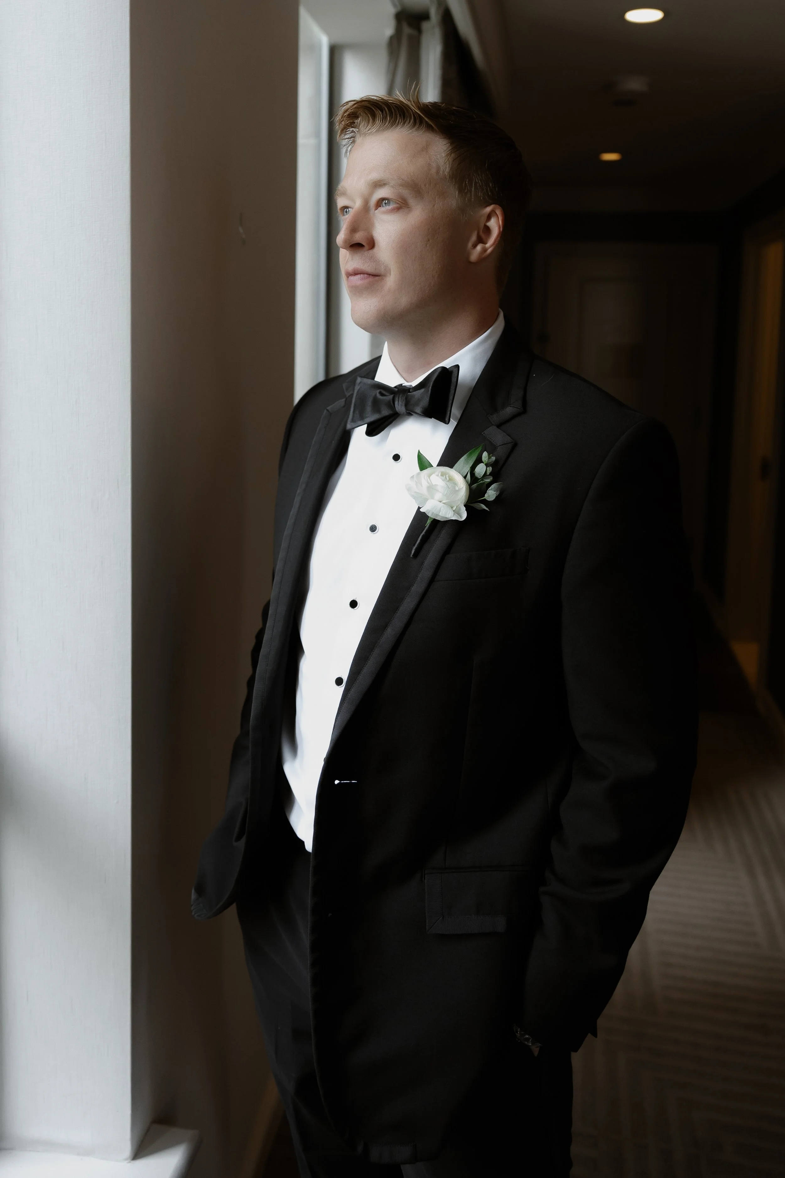 J & T getting ready moment-0542.jpg