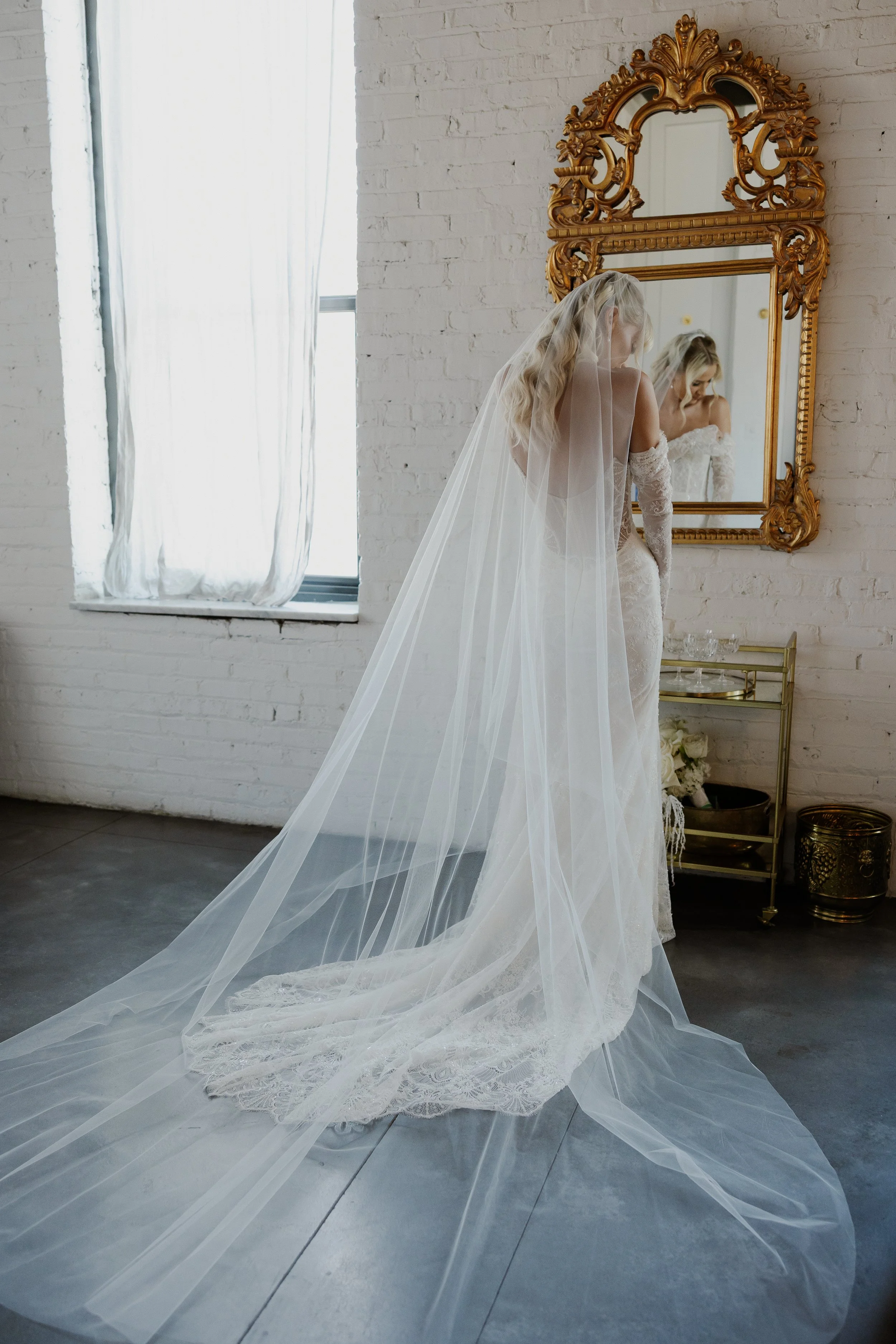 E & B getting ready moments-4472.jpg