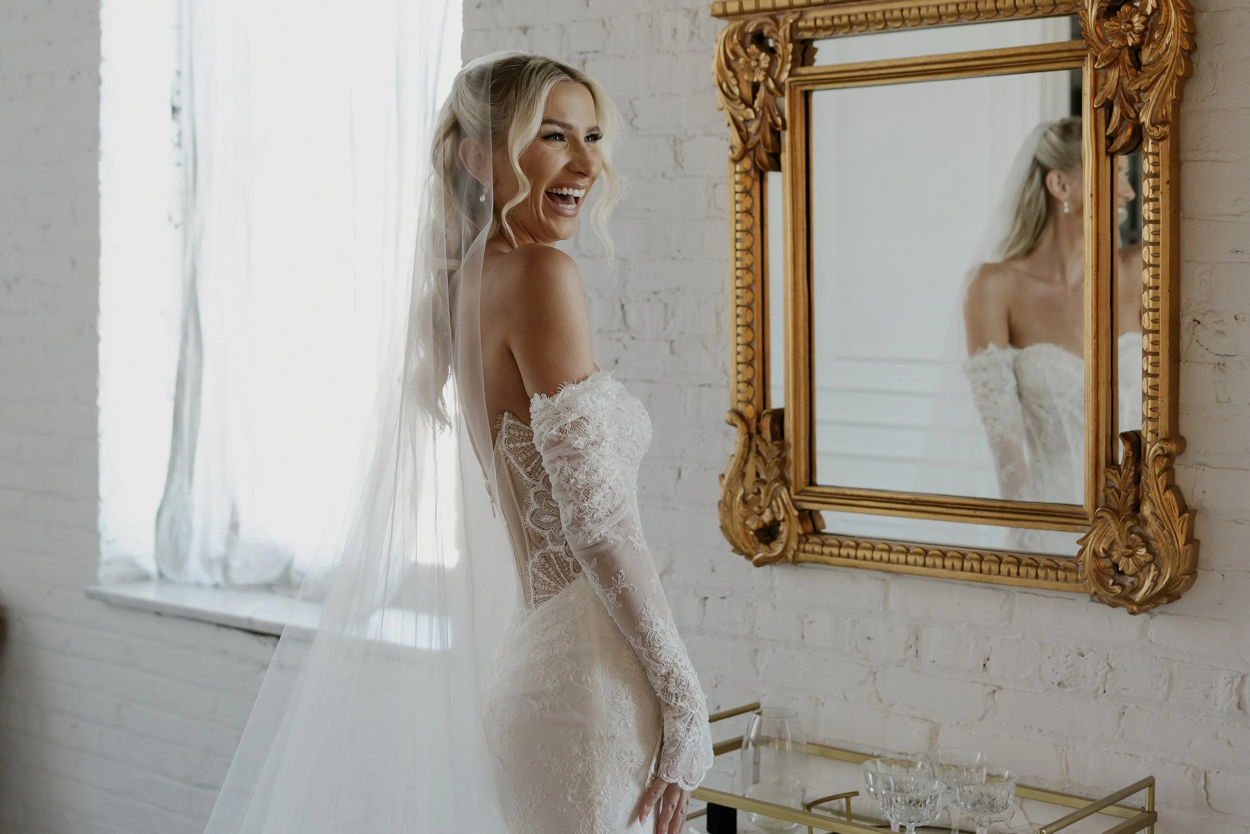 E & B getting ready moments-4484.jpg