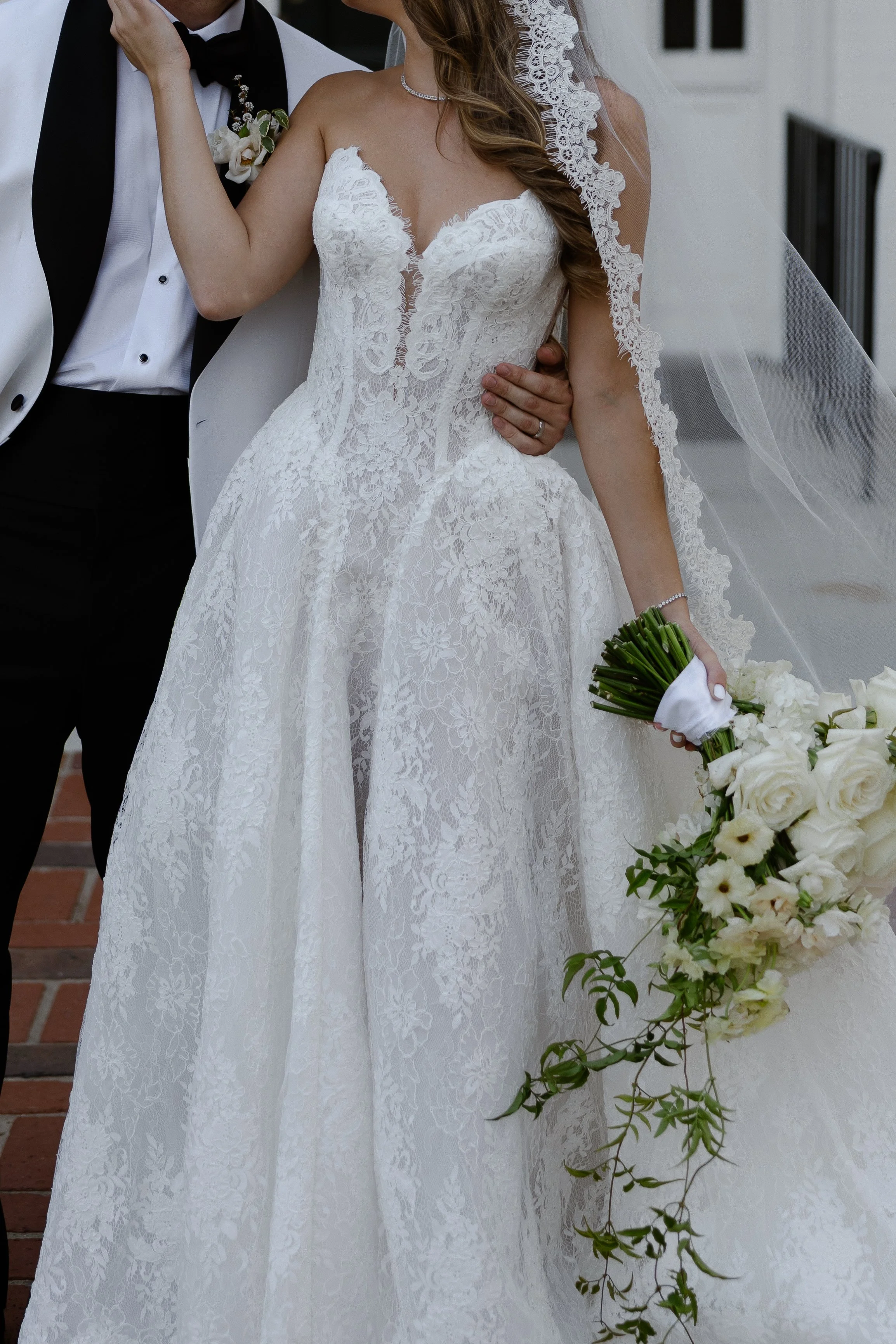 E & R Bride & Groom-4709.jpg