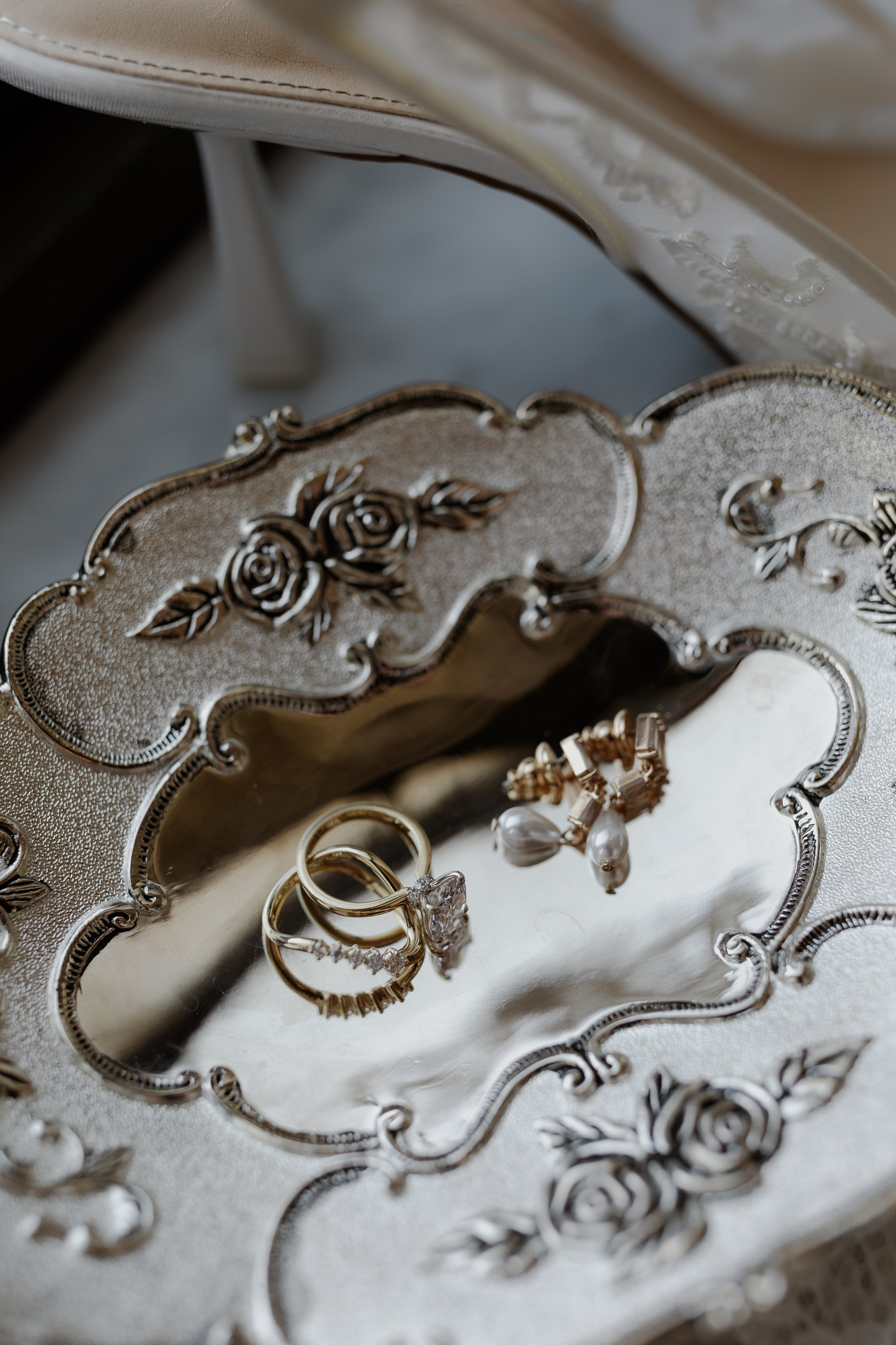 E & B getting ready moments-7755.jpg