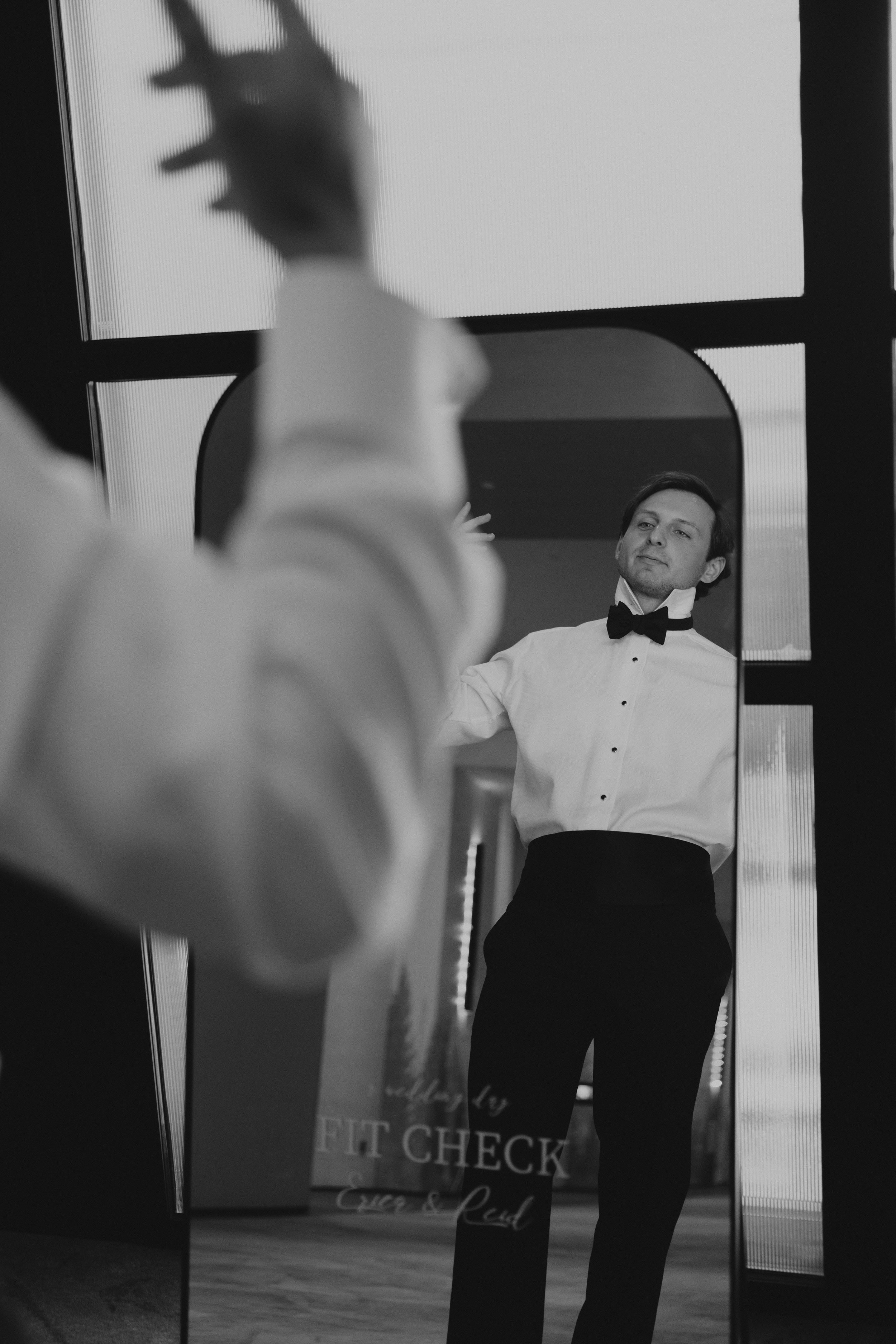 E & R Getting Ready Moments-2291-2.jpg