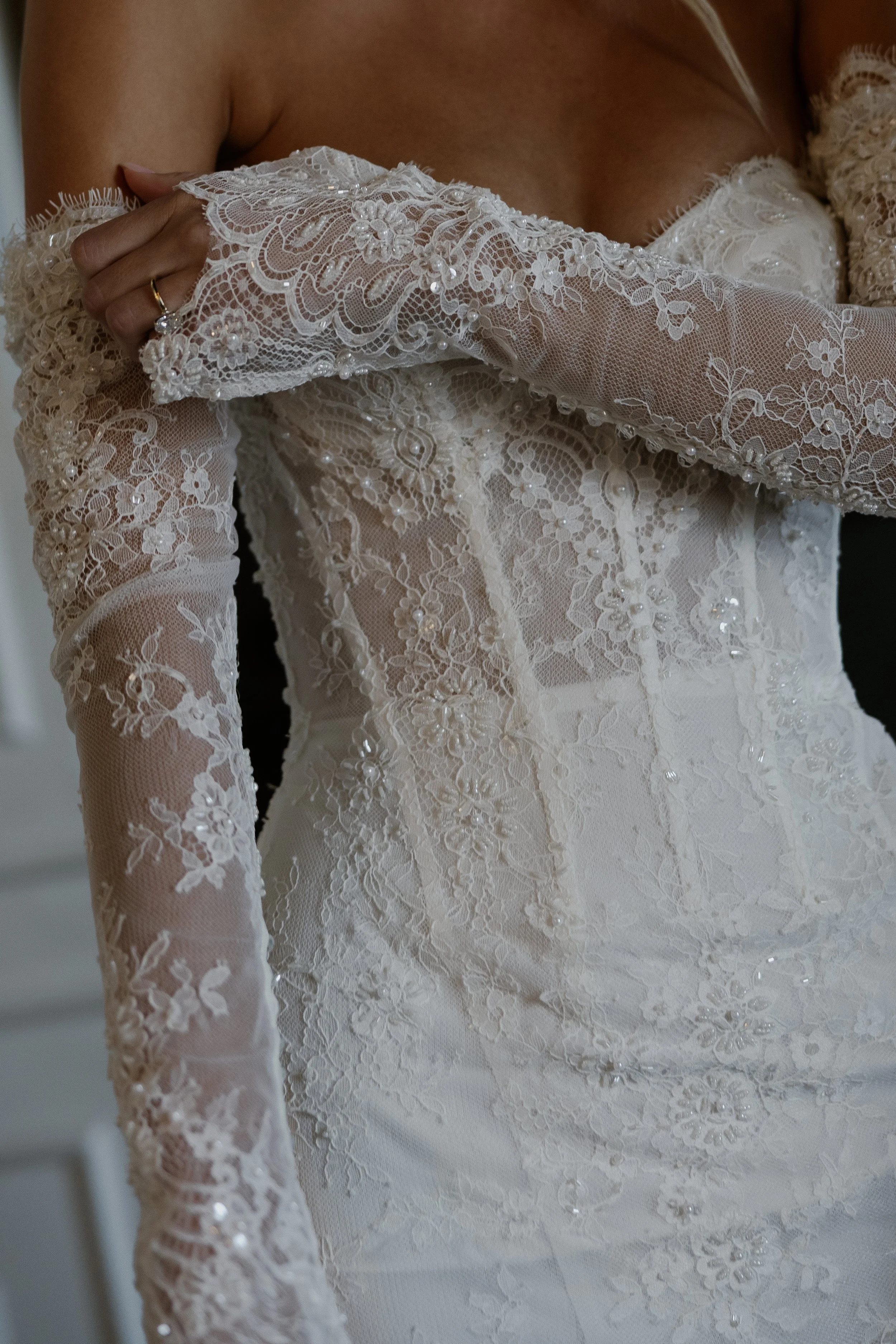 E & B getting ready moments-4338.jpg