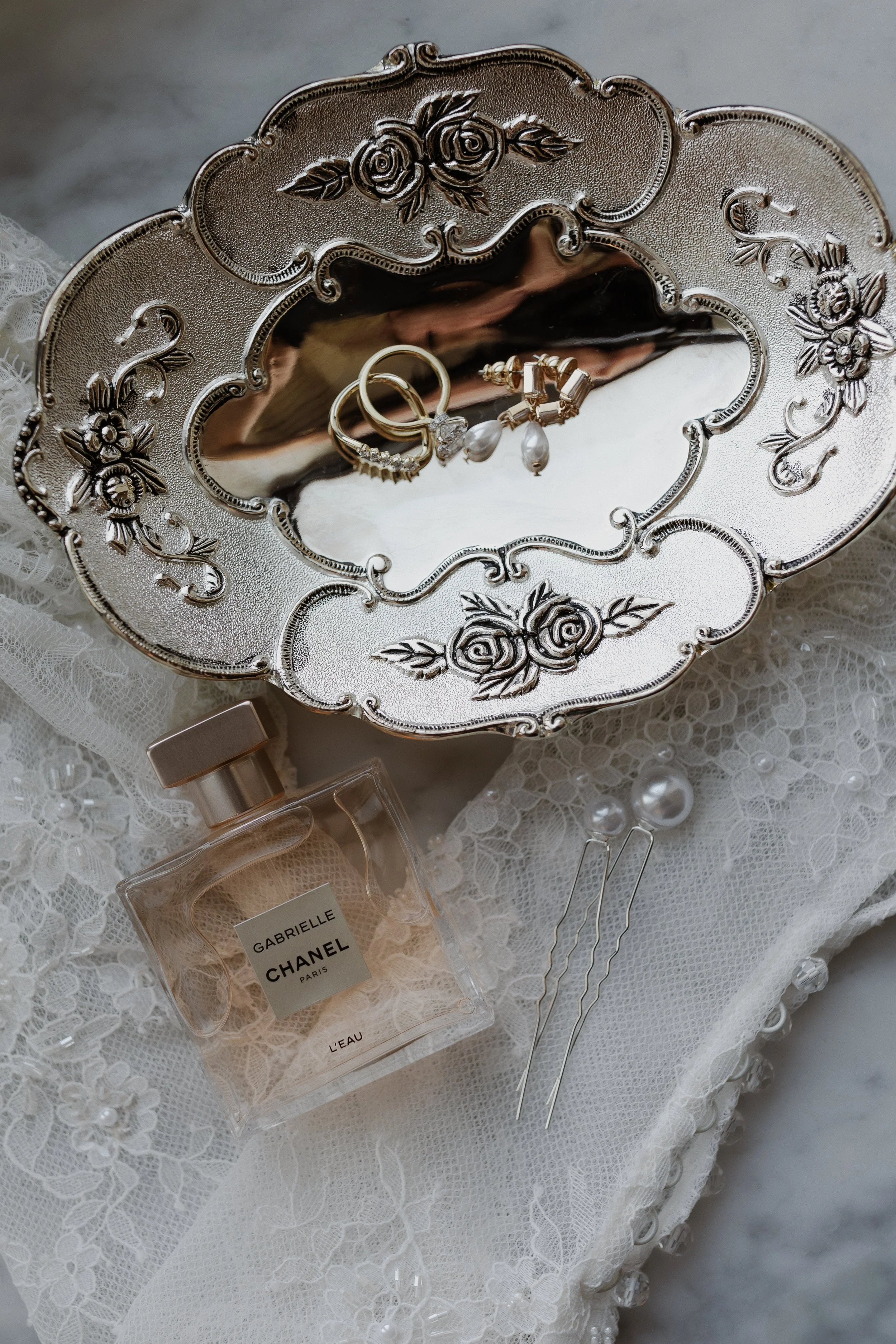 E & B getting ready moments-7748.jpg