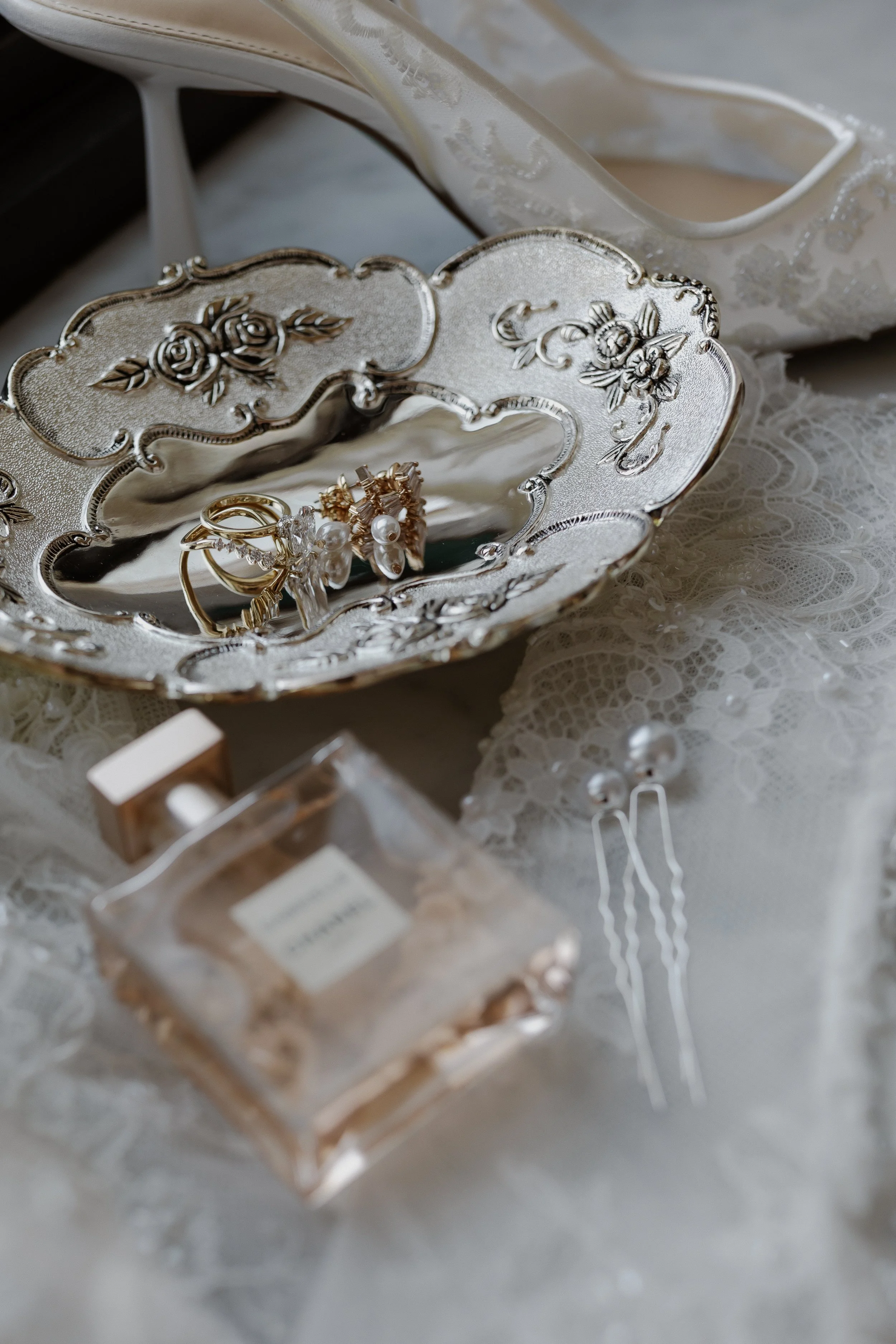 E & B getting ready moments-7751.jpg