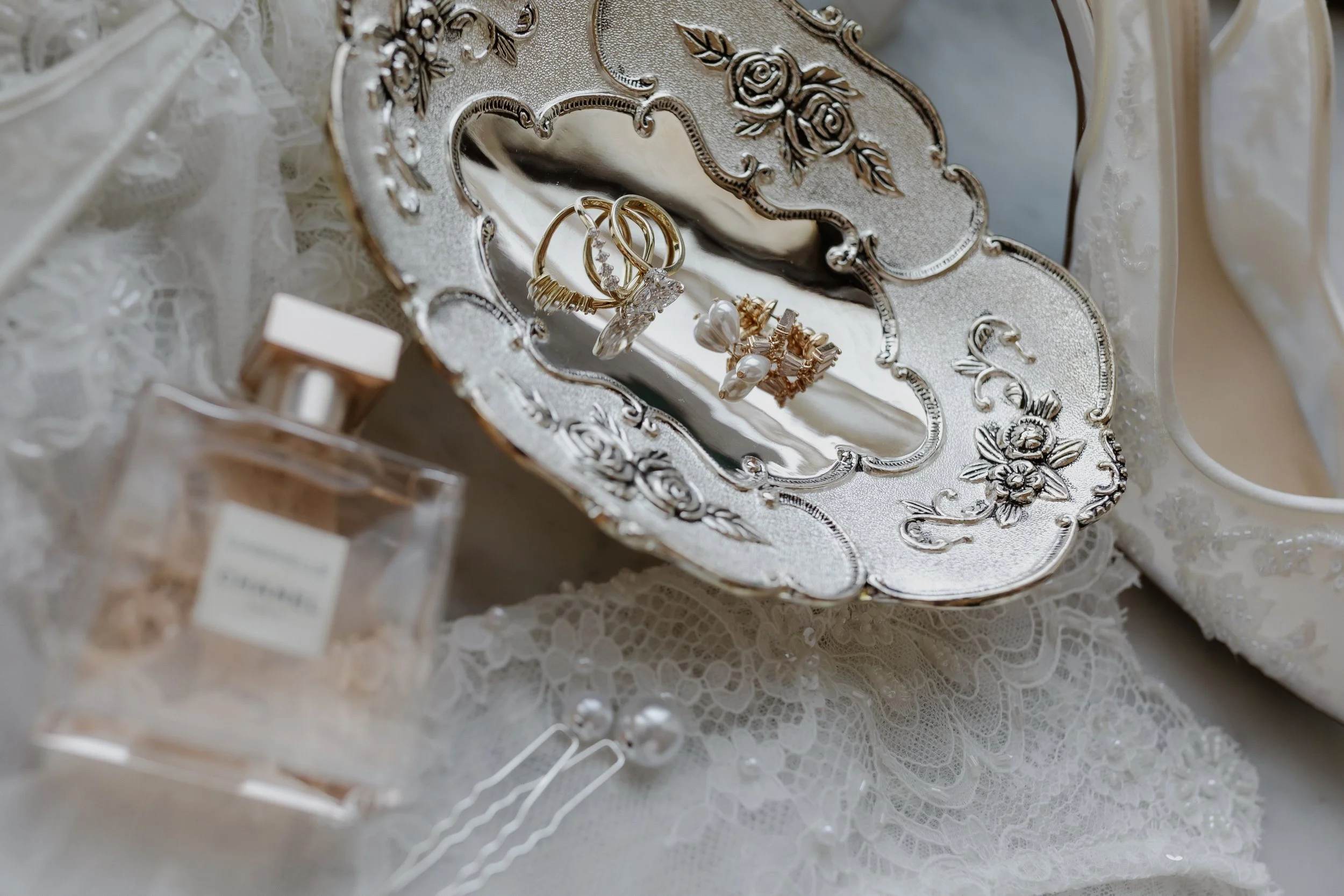 E & B getting ready moments-7752.jpg