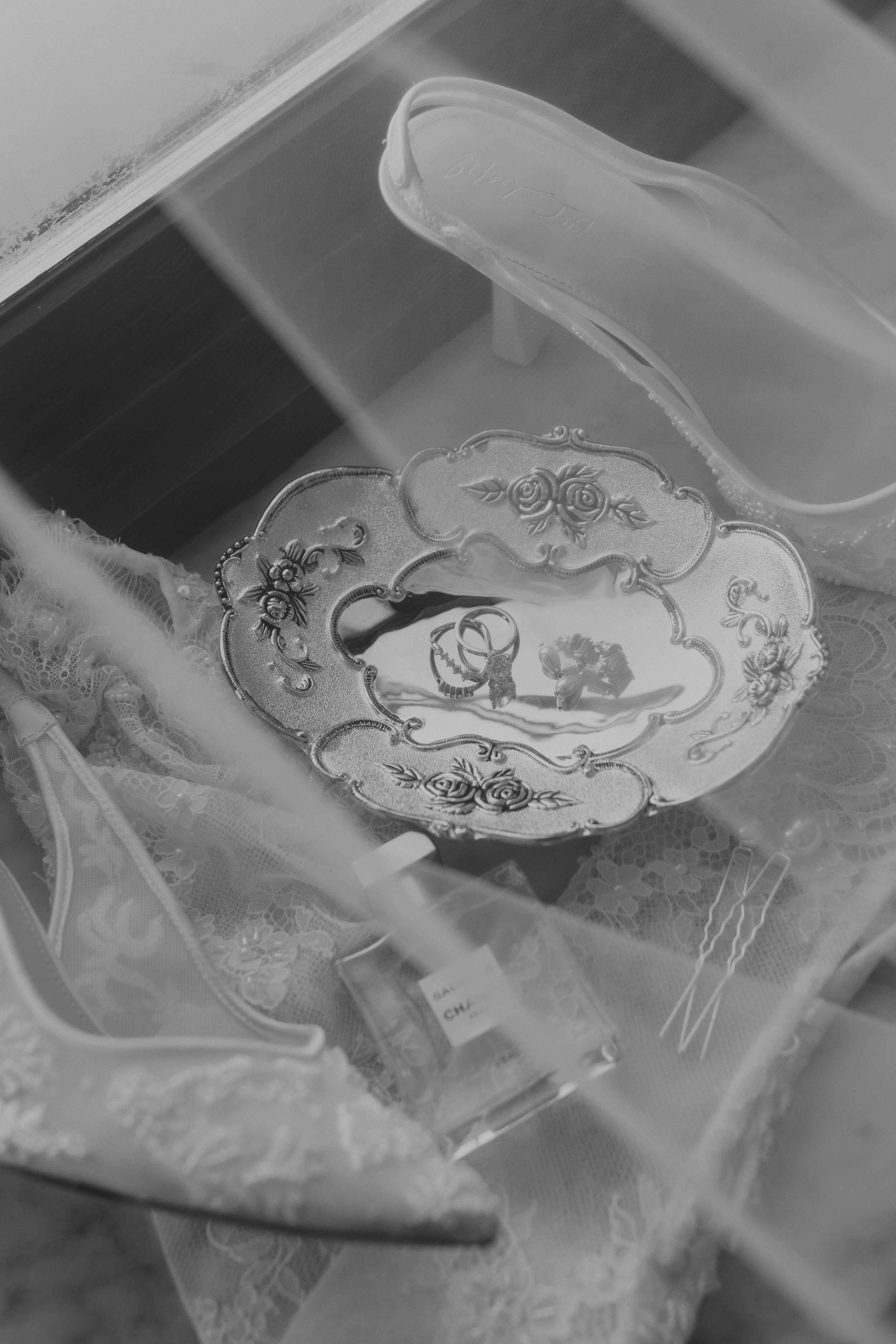 E & B getting ready moments-7770-2.jpg