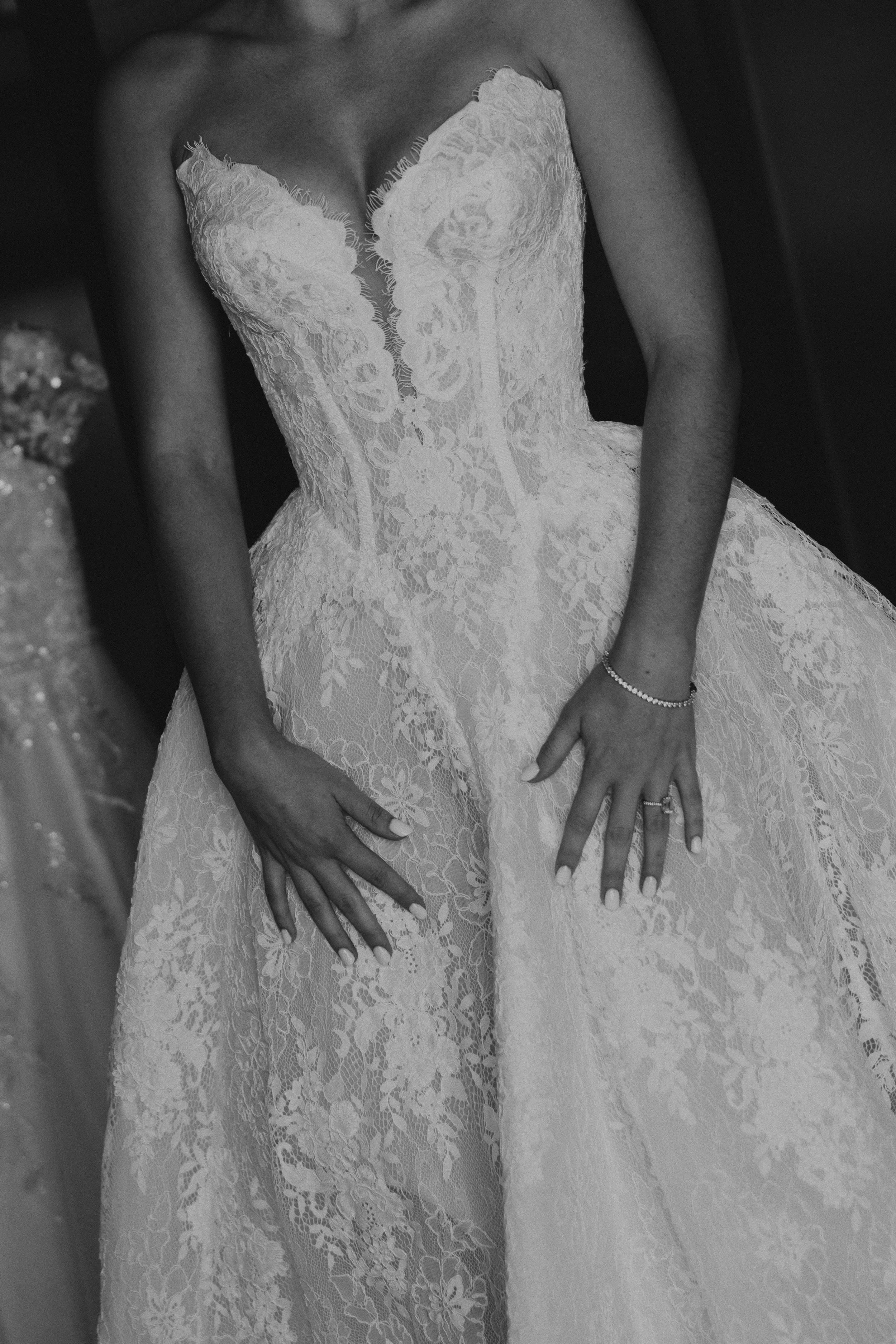 E & R Getting Ready Moments-2886-2.jpg