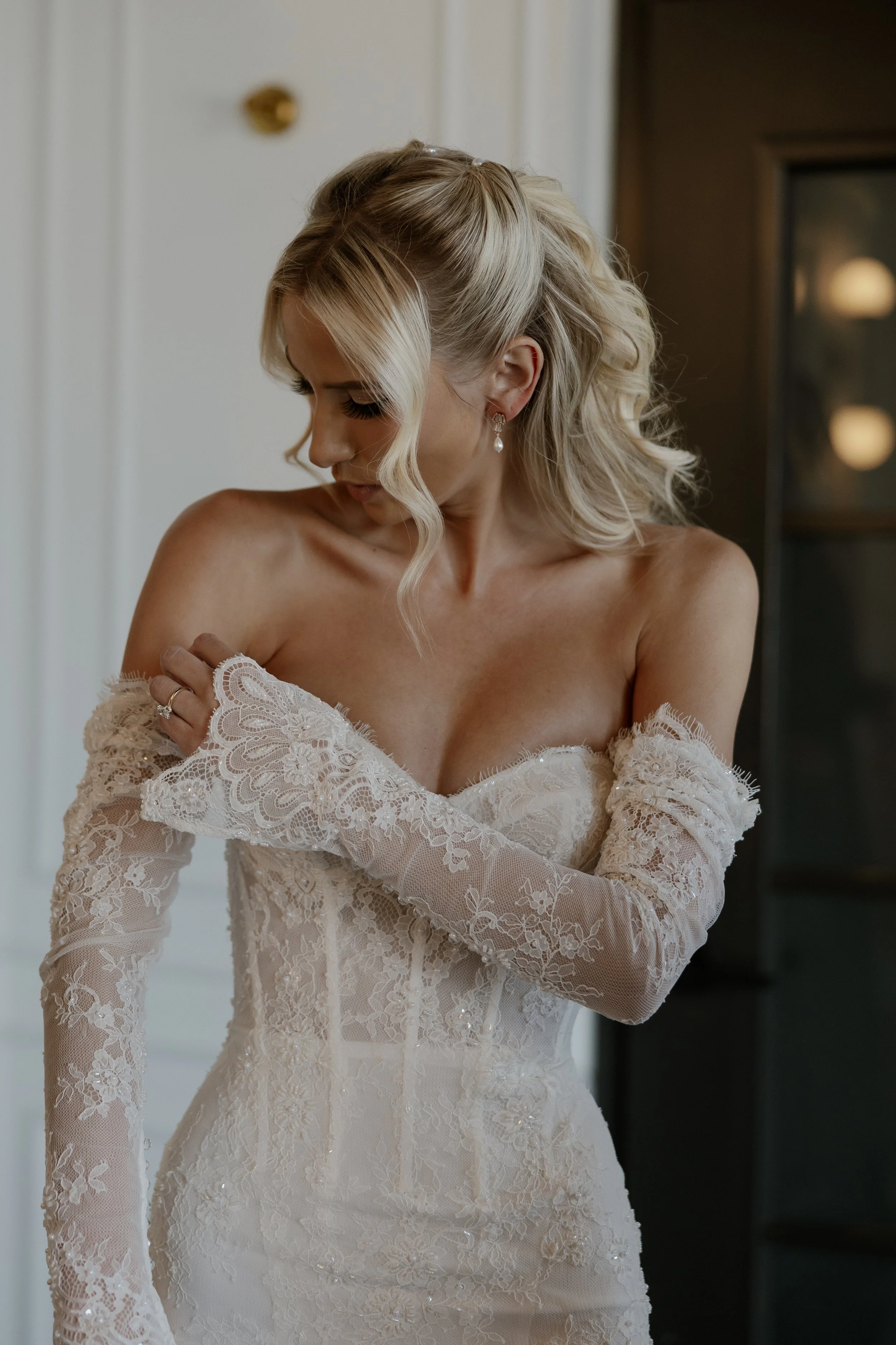 E & B getting ready moments-4354.jpg